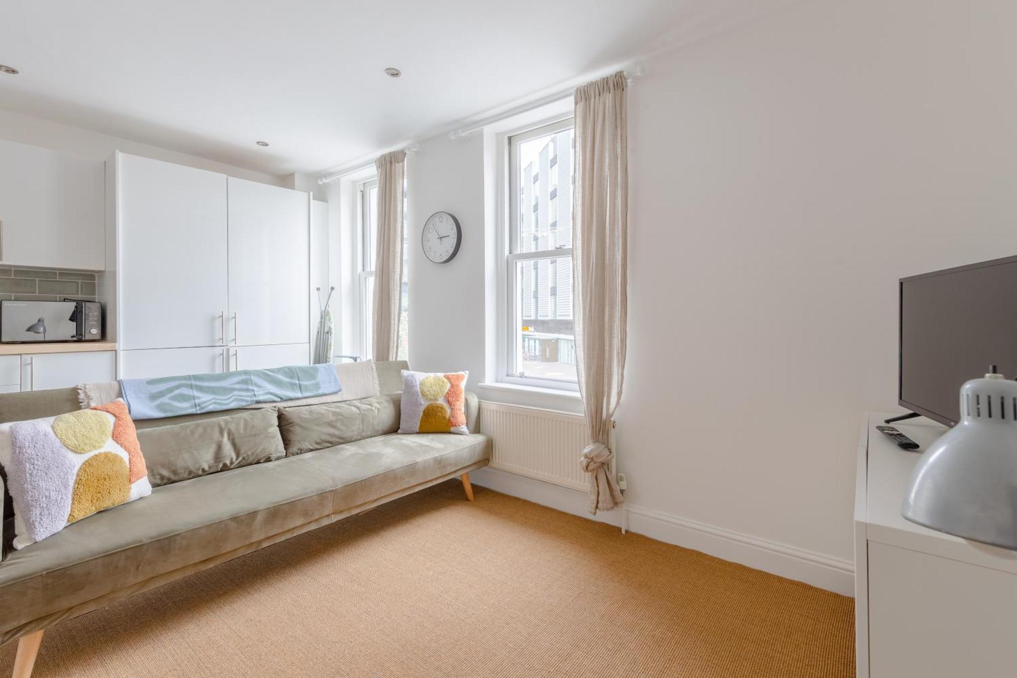 Modern 1bd Flat - 15 Min Walk To Bridge Lejlighed