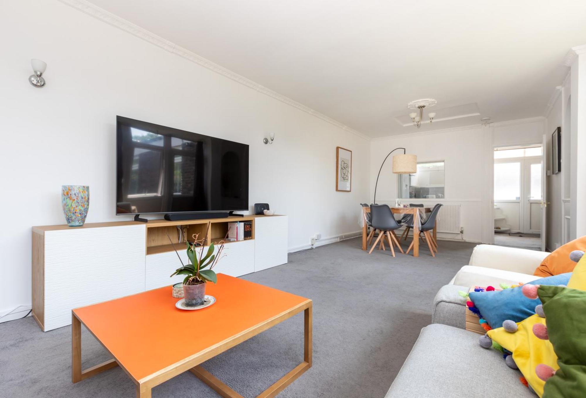 Spacious & Welcoming 4bd House - Kennington Londen