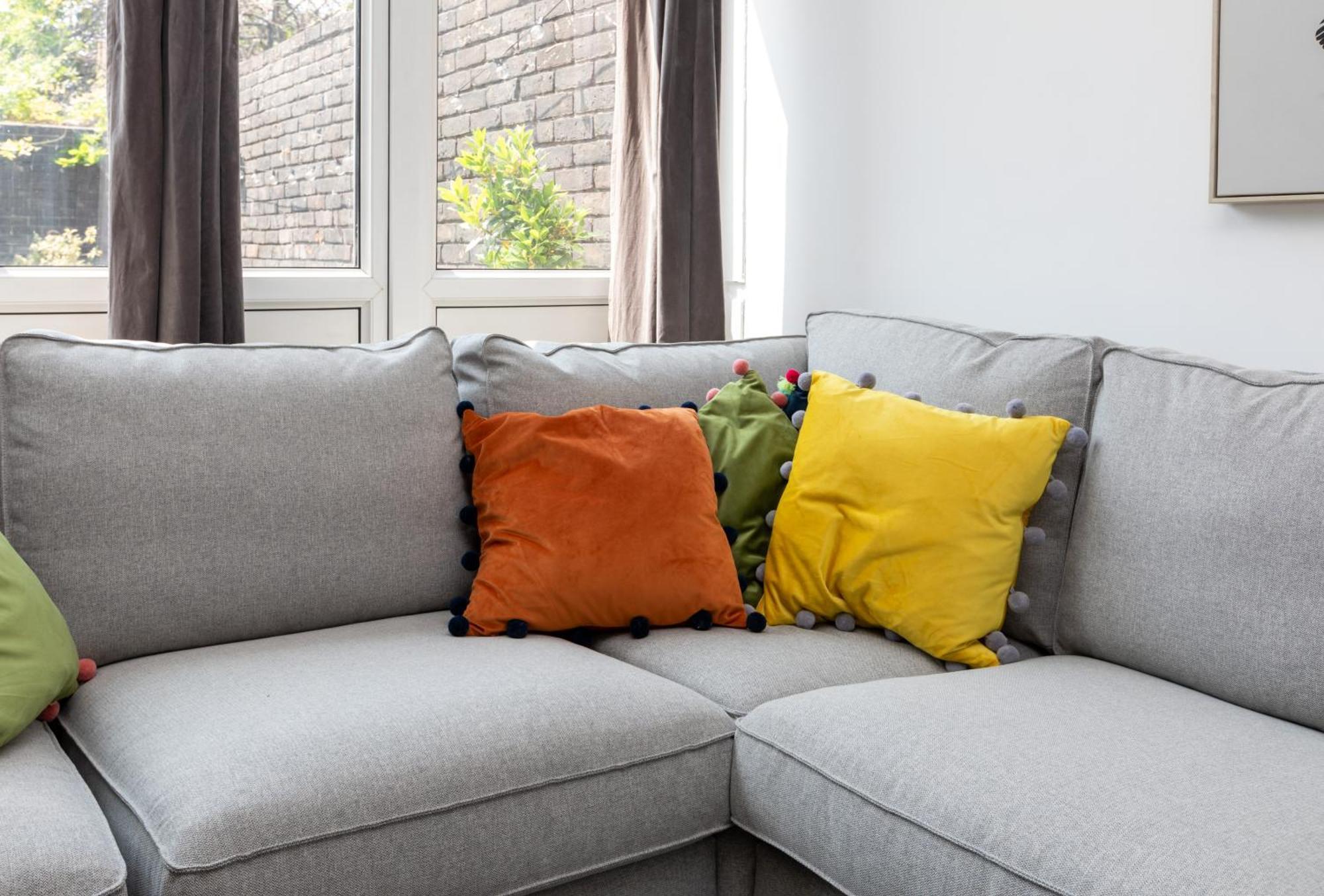 Spacious & Welcoming 4bd House - Kennington Londen
