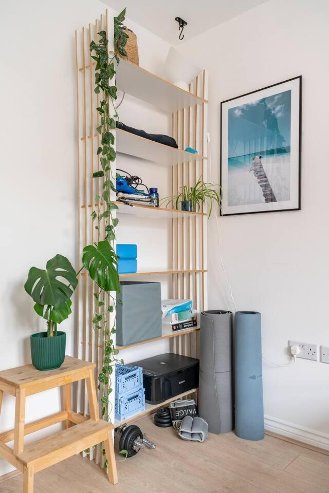 Appartement Vibrant & Modern 1bd Flat - Hackney Londen
