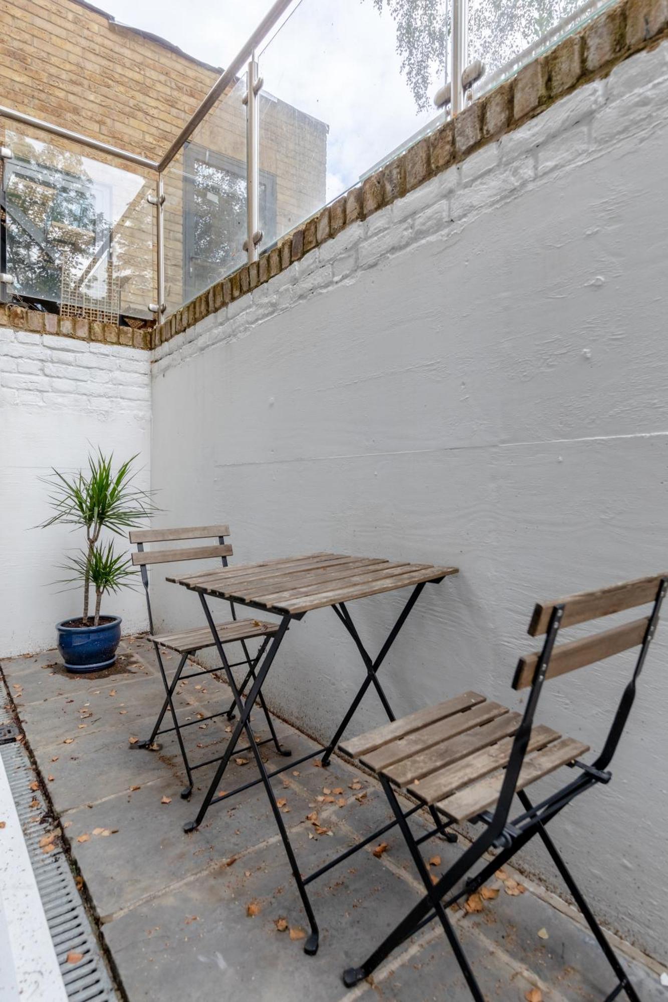 Beautifully Refurbished 2bd Flat- Clapham Apartment