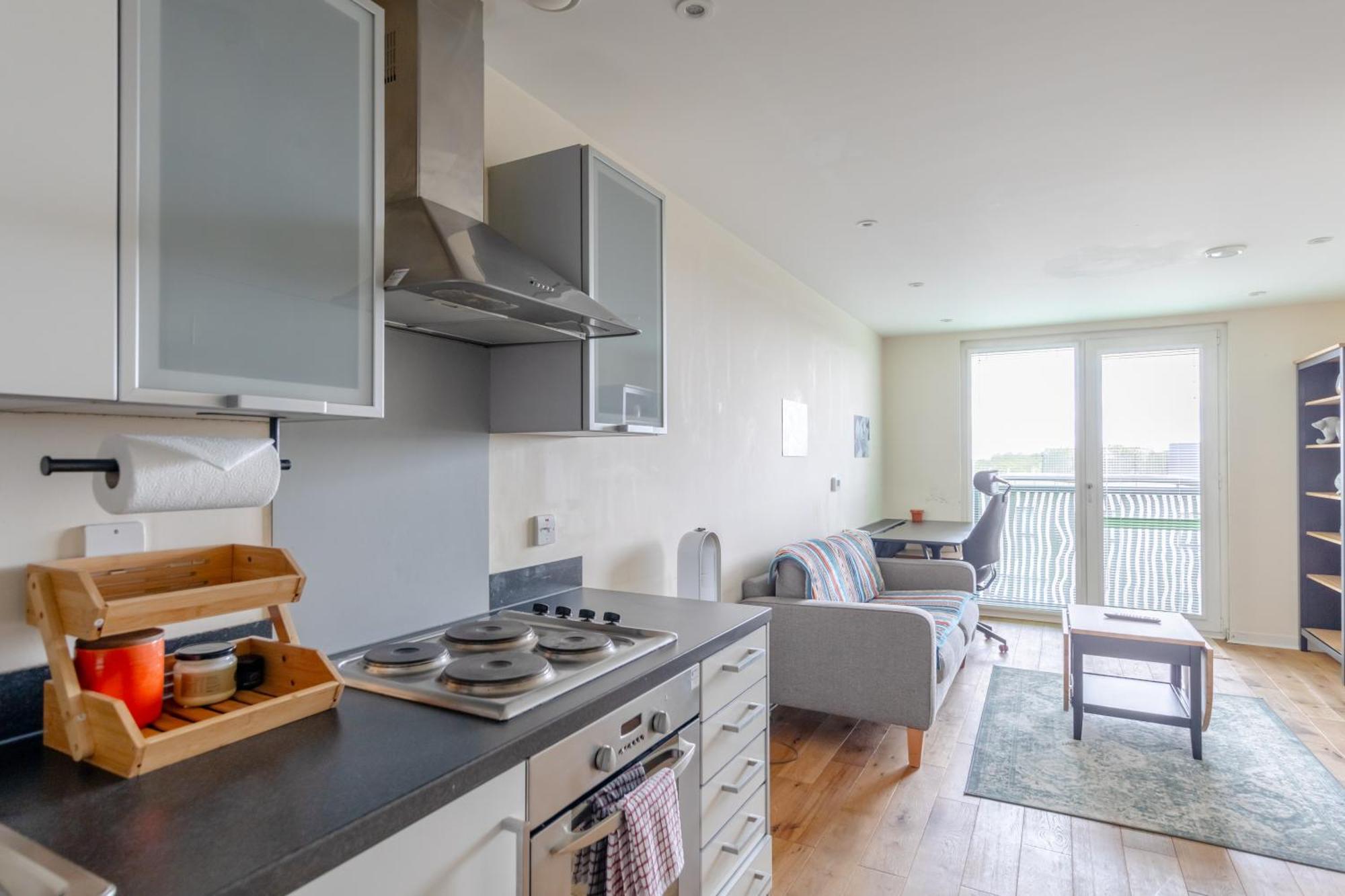 Modern 1bd Flat - 5 Min Walk To Battersea Park! * London