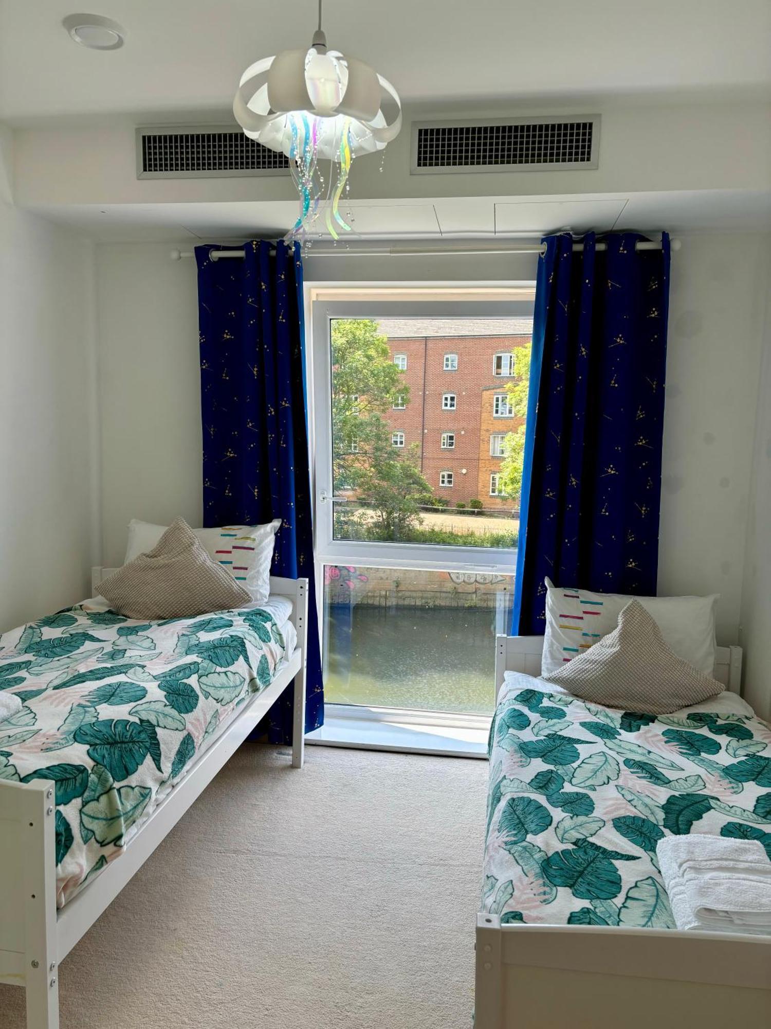 Lägenhet Two Double Bedroom Duplex Flat London