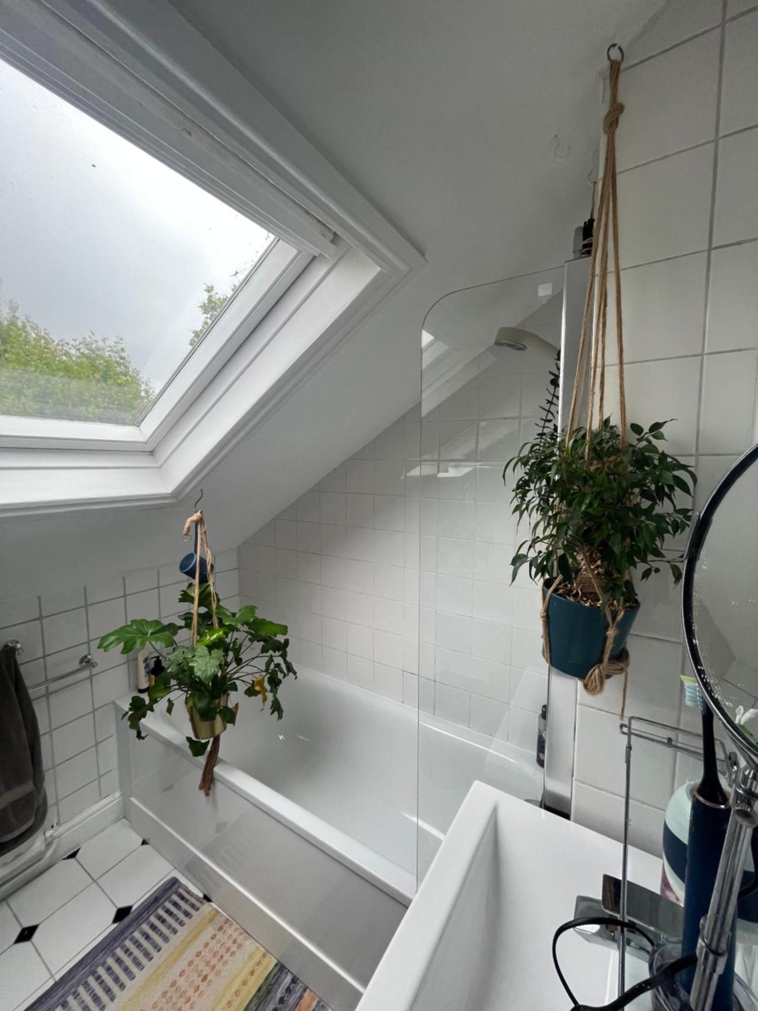 Floor 1bd Flat With Balcony - Ladbroke Grove