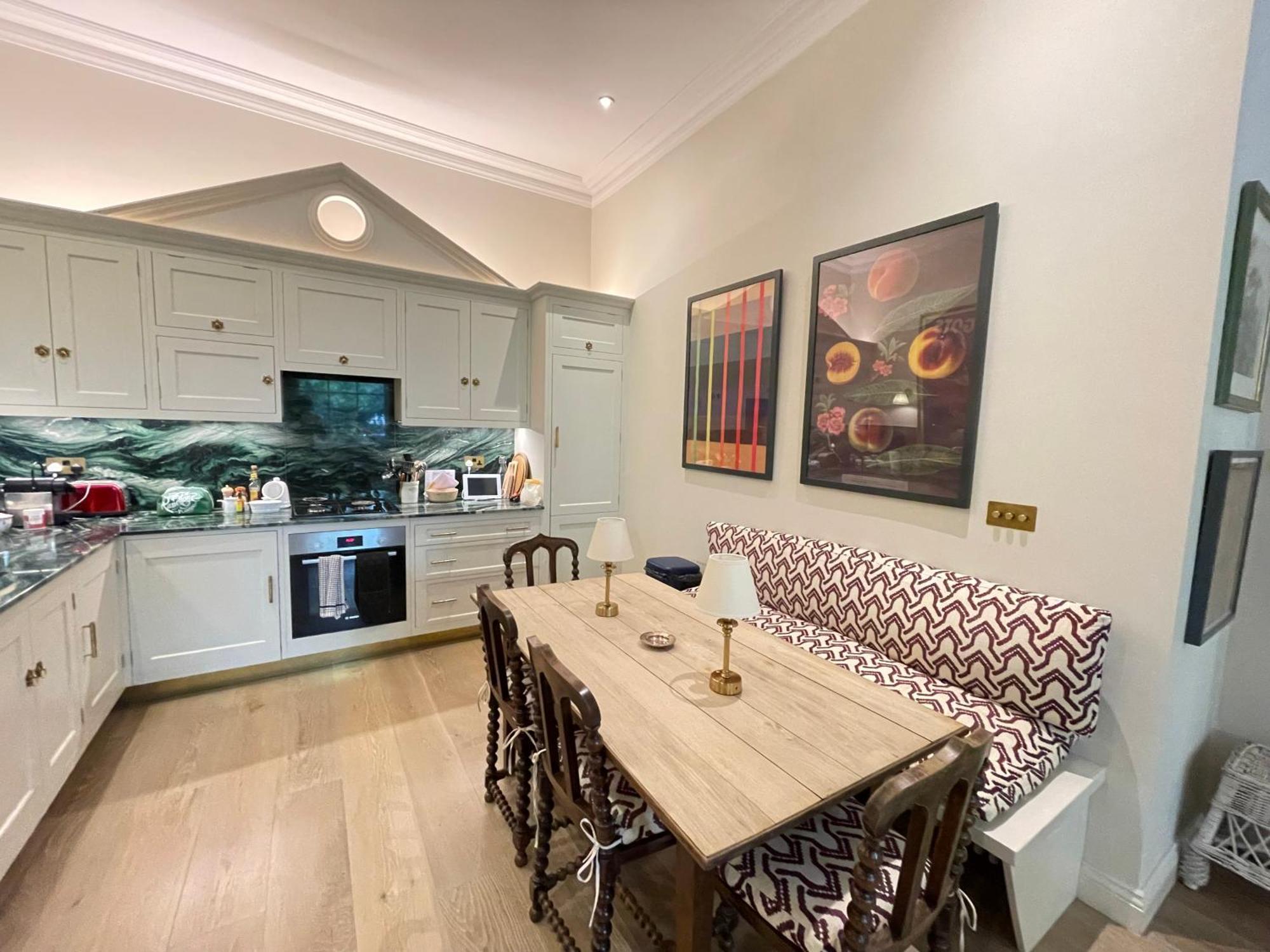 Luxurious & Stylish 2bd House - Bayswater! London