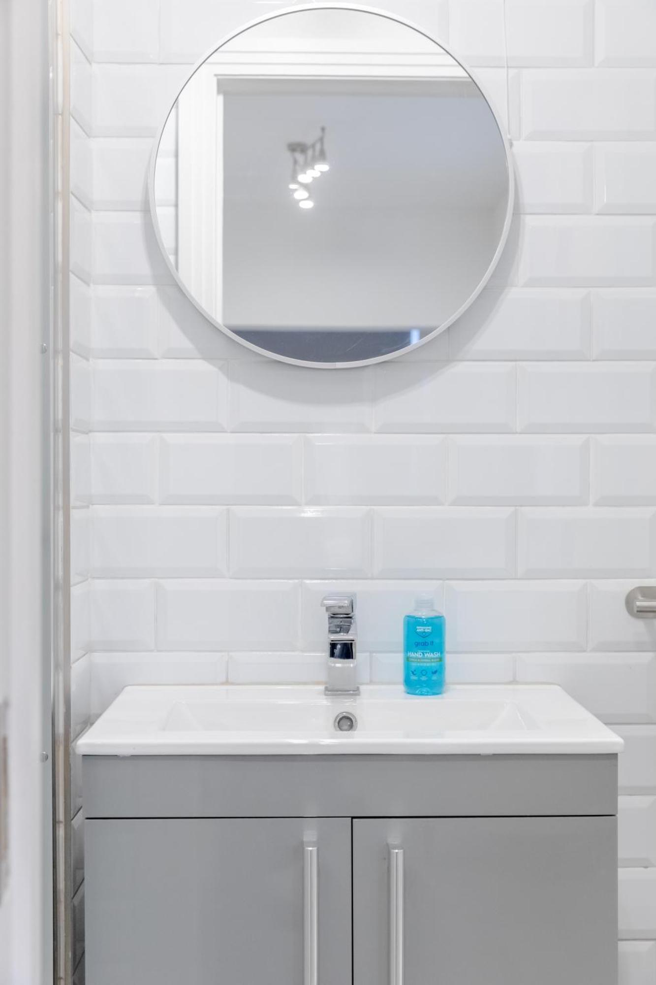 Contemporary 1bd Flat - Willesden Green! Lägenhet *