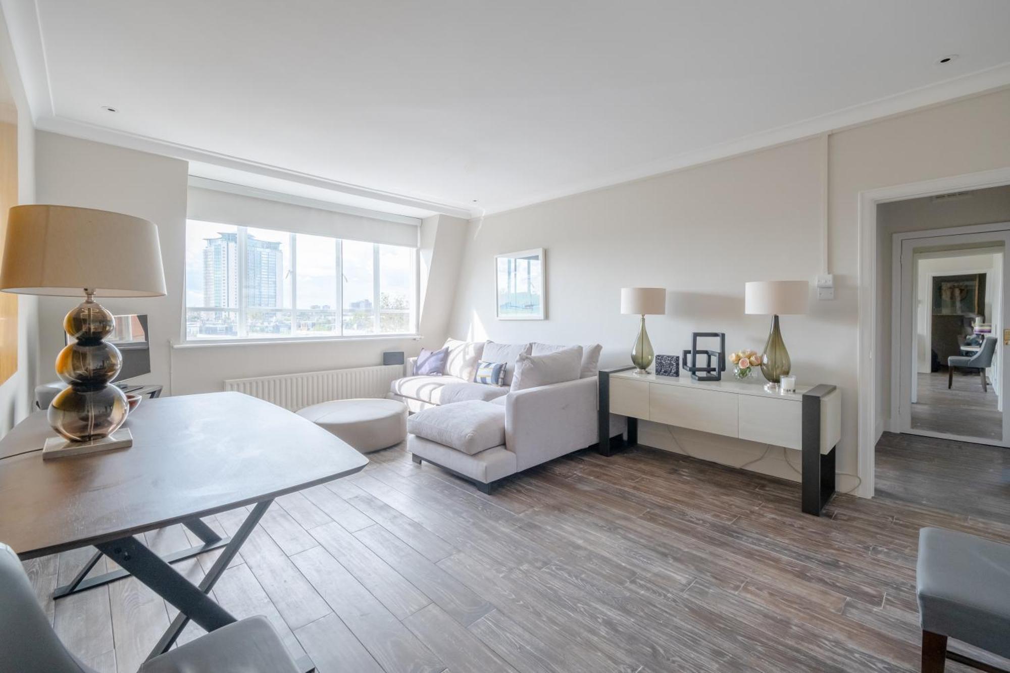 Beautifully Decorated 1bd Oasis - Earl's Court! * London
