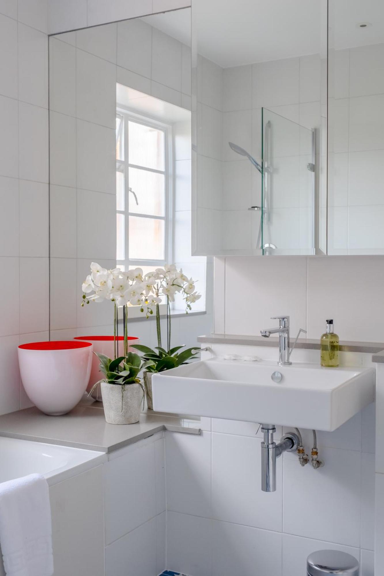 Beautifully Decorated 1bd Oasis - Earl's Court! * London