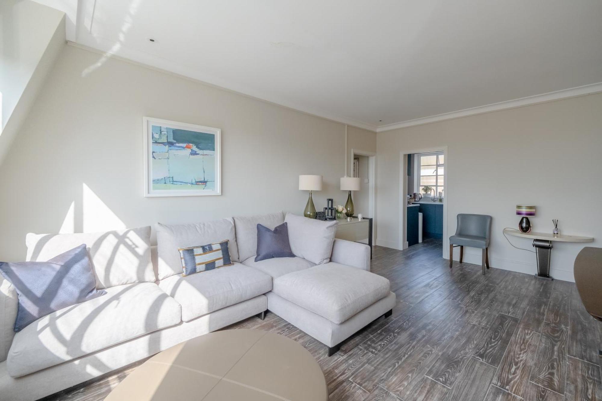 Lejlighed Beautifully Decorated 1bd Oasis - Earl's Court!