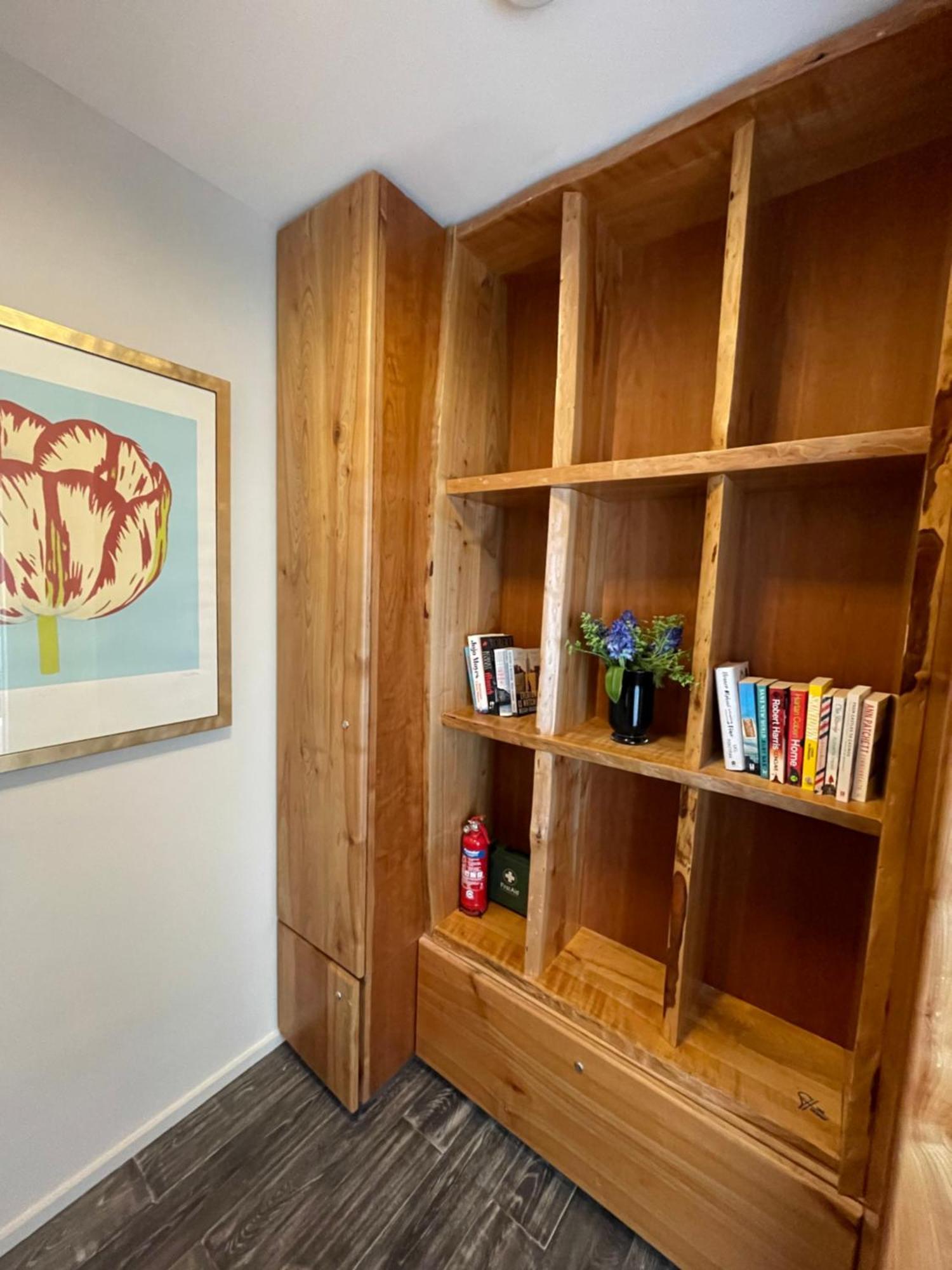 Beautifully Decorated 1bd Oasis - Earl's Court! Lejlighed *