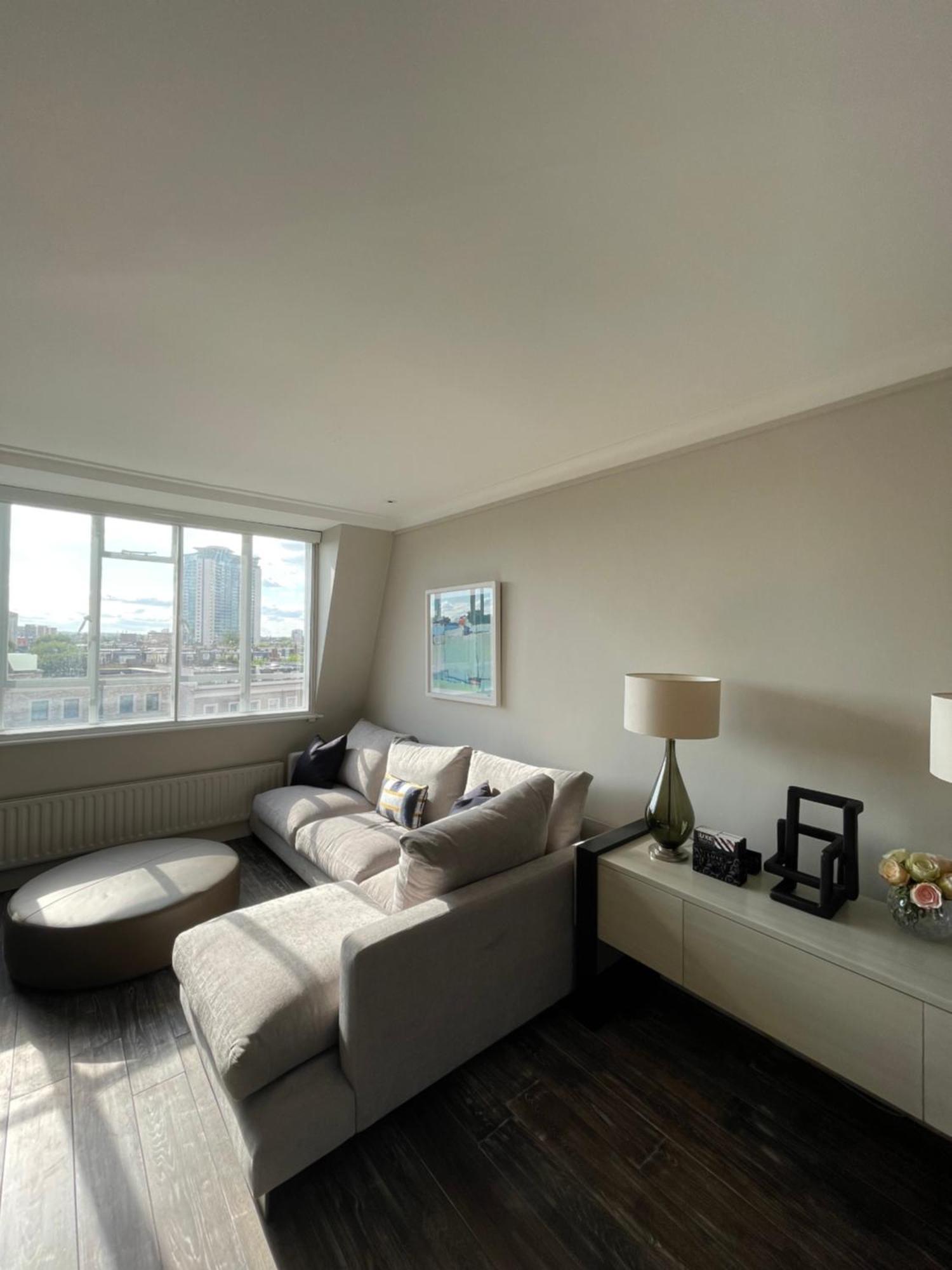 Beautifully Decorated 1bd Oasis - Earl's Court! Lejlighed London