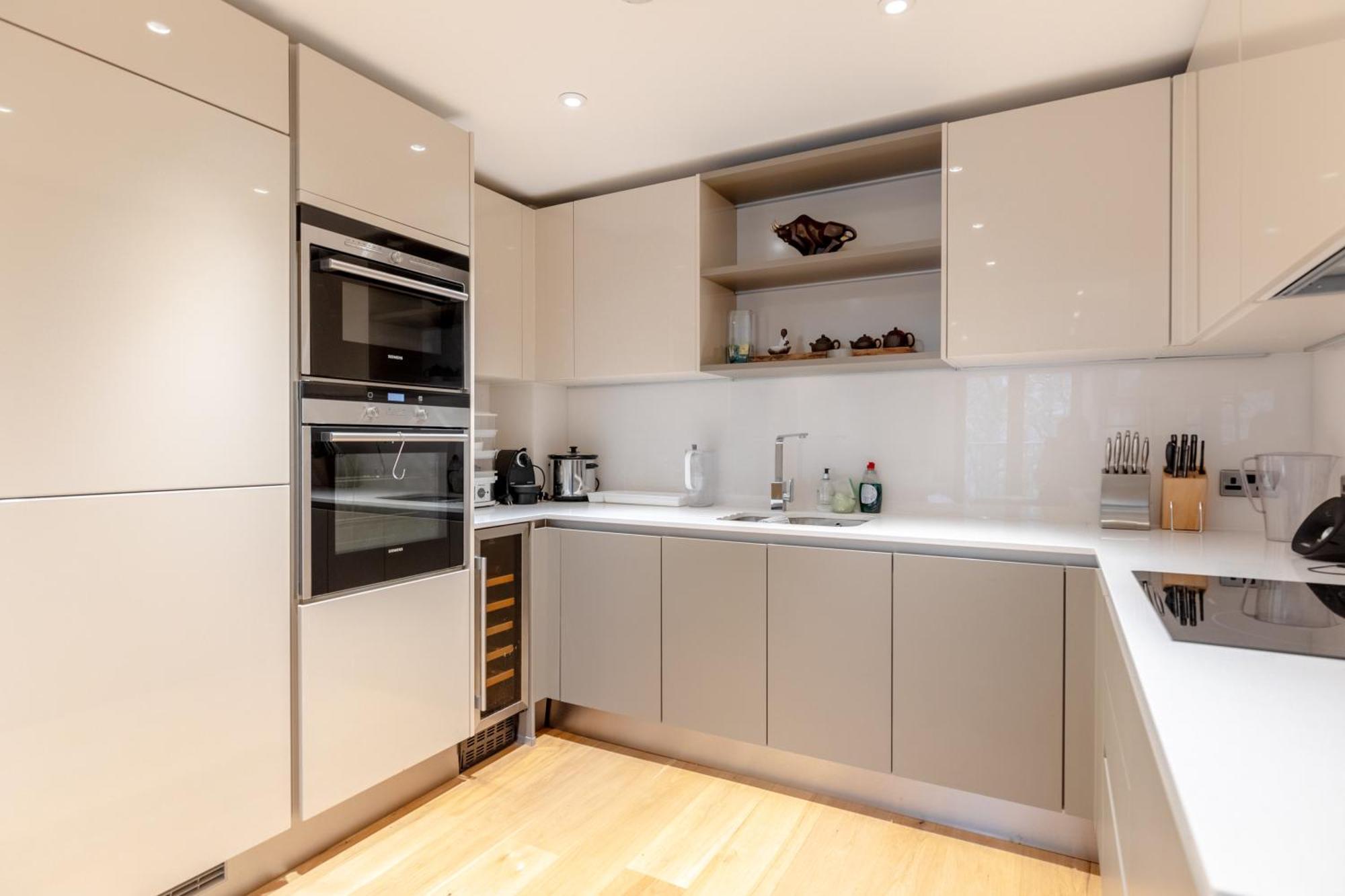 Stylish & Modern 1bd Flat - Chancery Lane! Lejlighed London