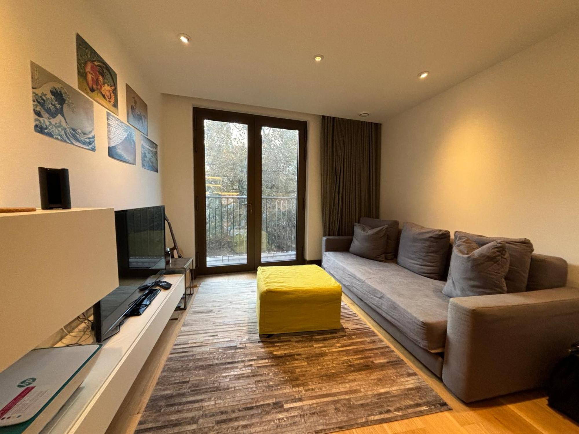 Stylish & Modern 1bd Flat - Chancery Lane! Lejlighed London