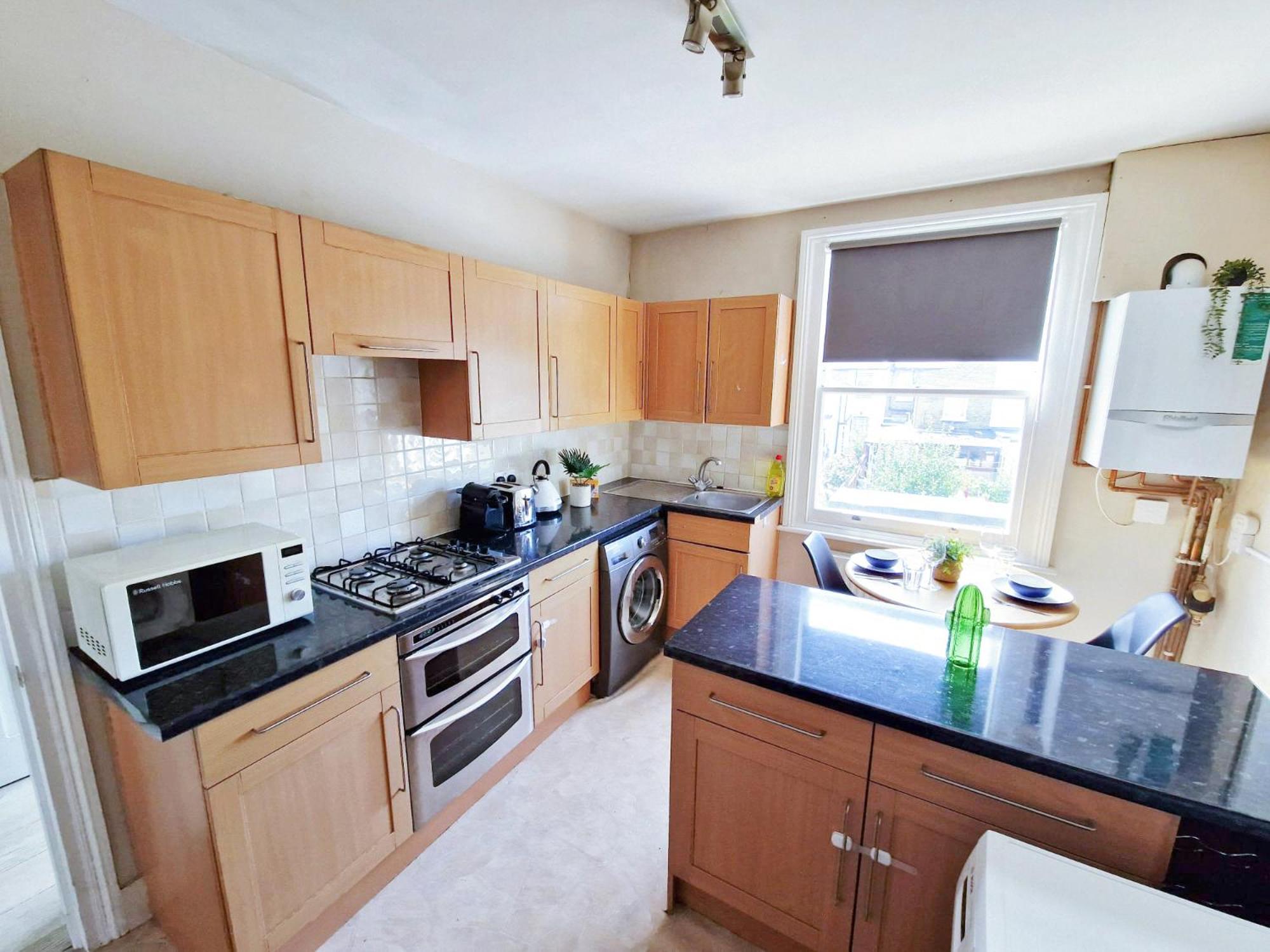 Stylish 1-bed Flat In Willesden With Private Patio Leilighet