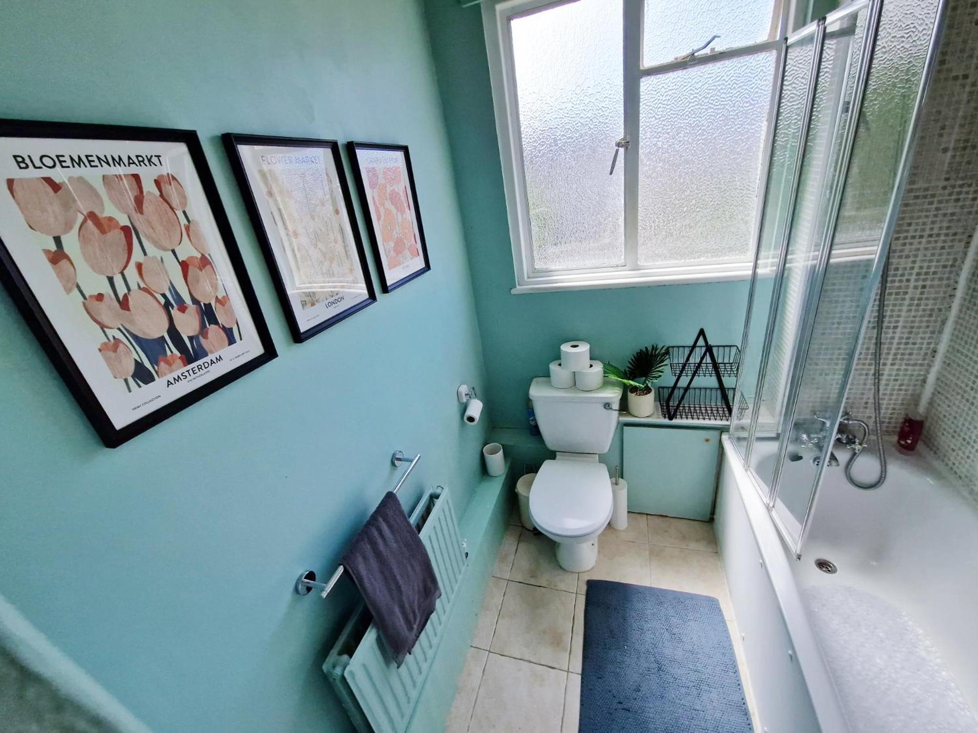 Stylish 1-bed Flat In Willesden With Private Patio *