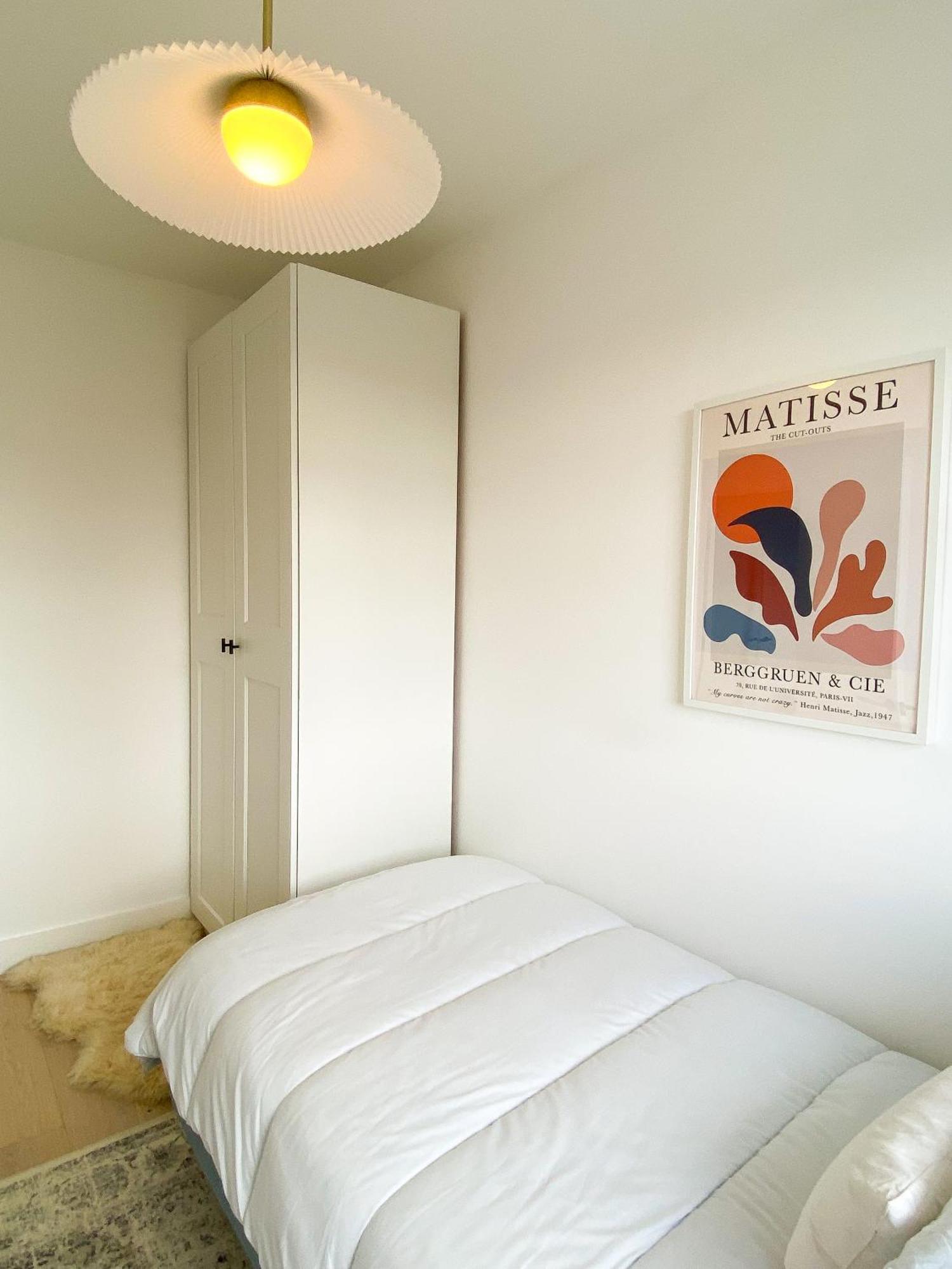 Sleek Scandi-inspired 2bd Flat Fulham Leilighet London