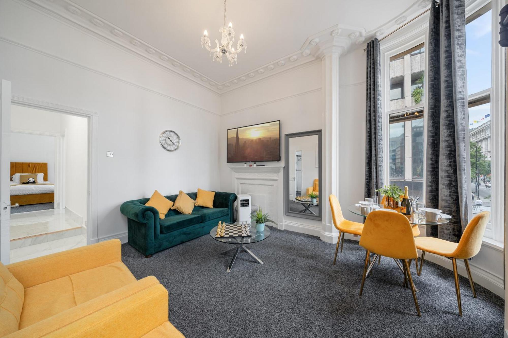 Apartment Elegant 3 Bedroom On Oxford Street Luxury Living In 2gc *