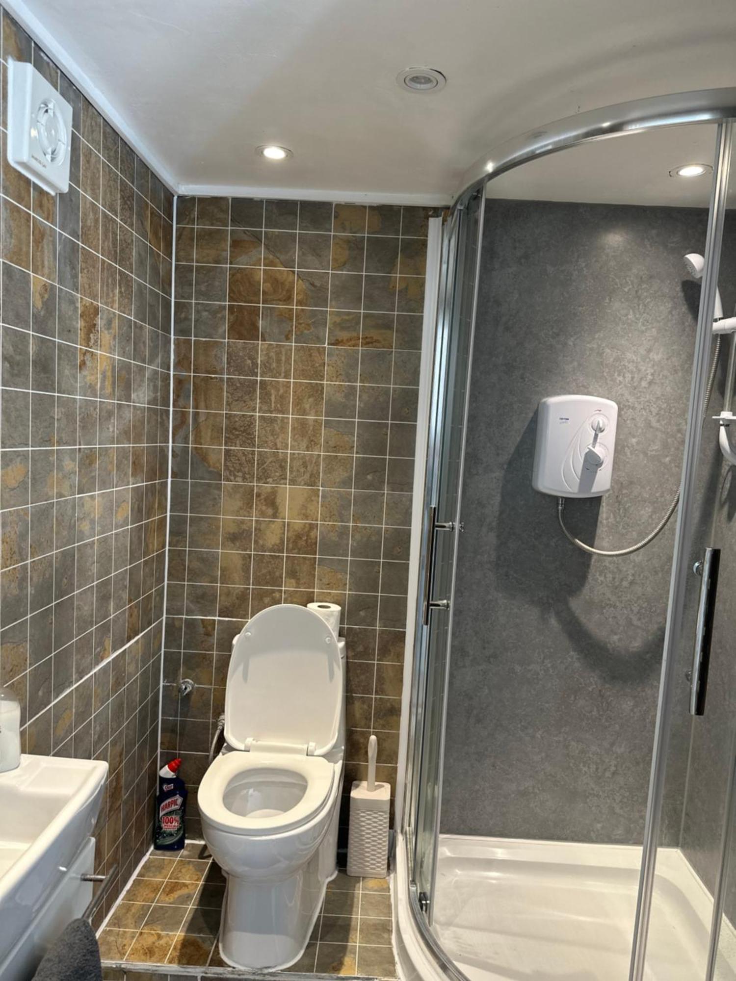 Outhouse Fully Equipped Gjestgiverier London
