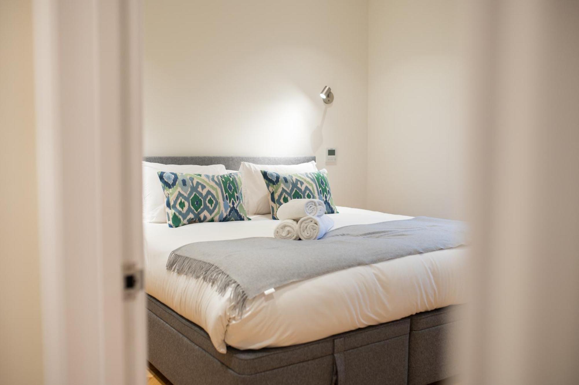 Stunning Hampstead Rh9 Apartment
