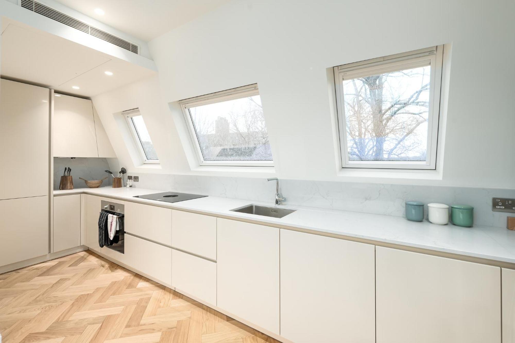 Stunning Hampstead Rh9 London