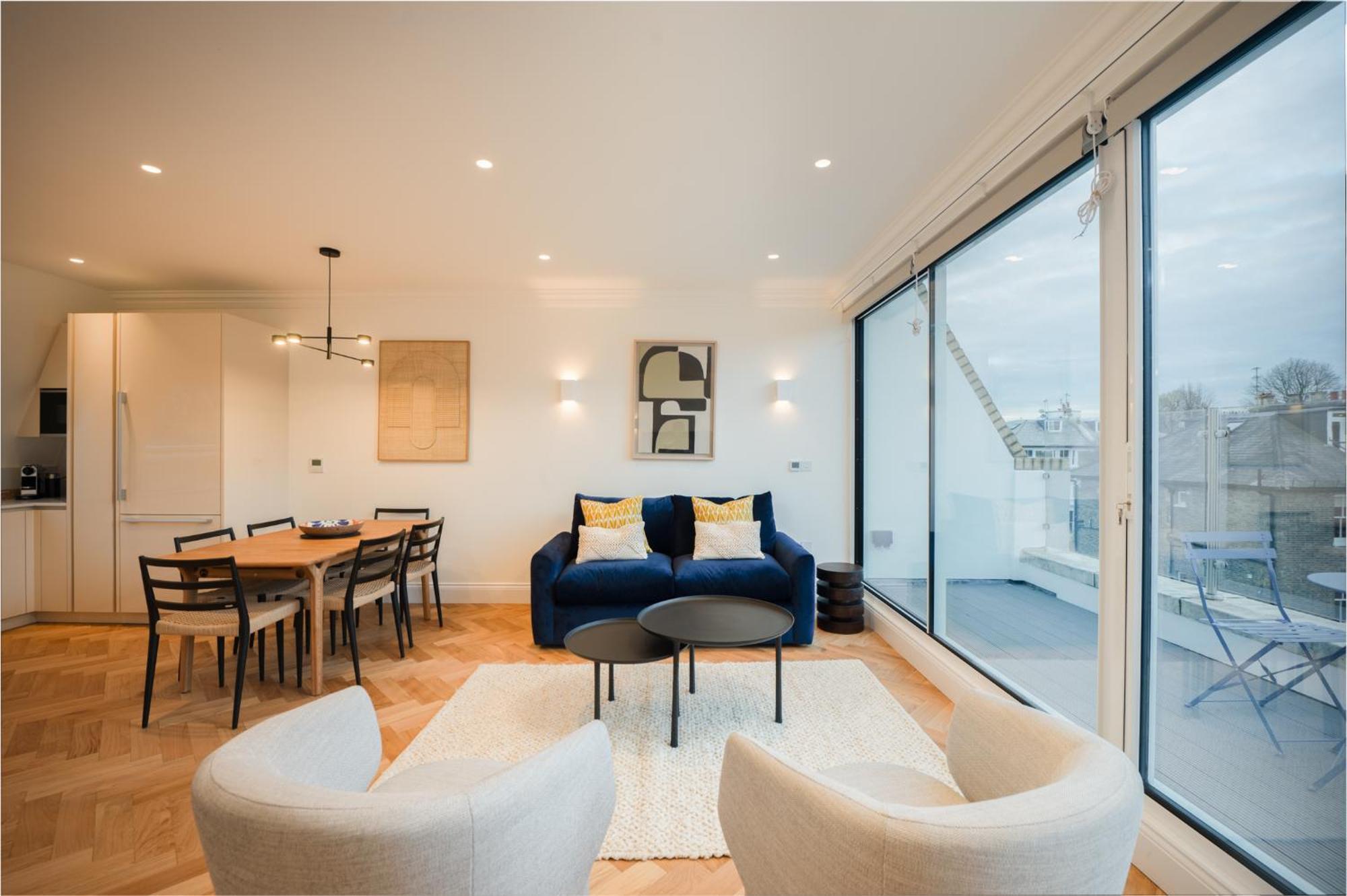 Stunning Hampstead Rh9 London