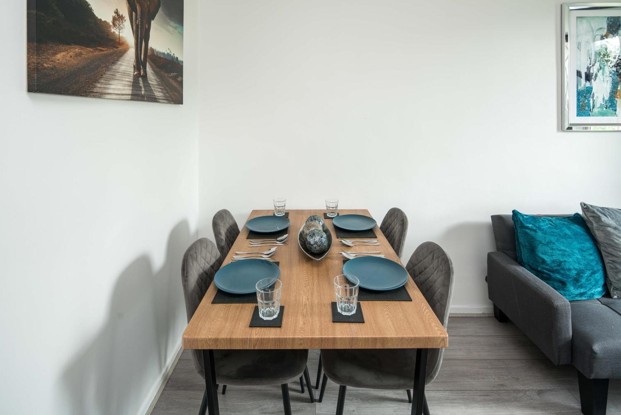 Stylish With Wifi And Easy Access To Appartement