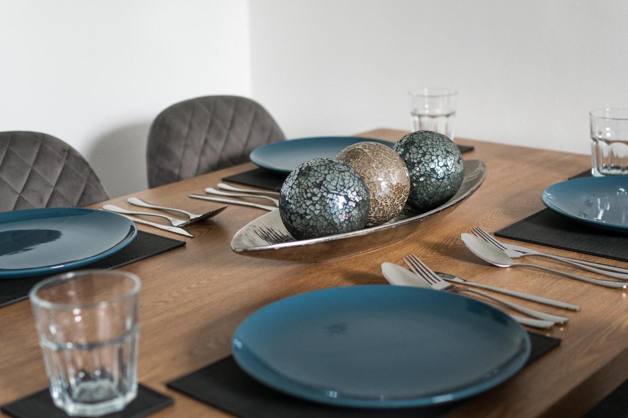 Lägenhet Stylish With Wifi And Easy Access To