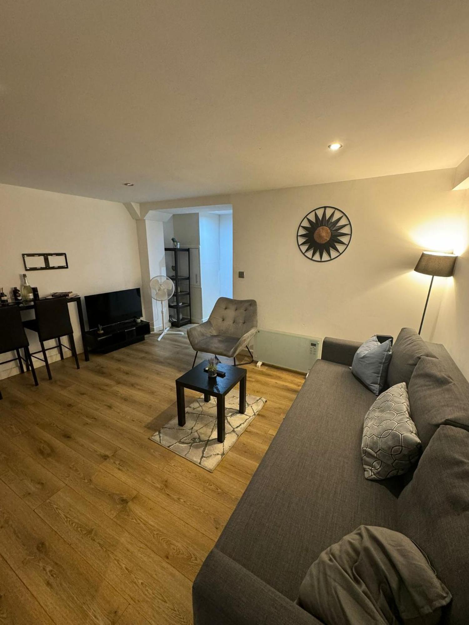 Cozy Two Bedroom Sleeps 6 Near Camden Market Hw10 Lägenhet *
