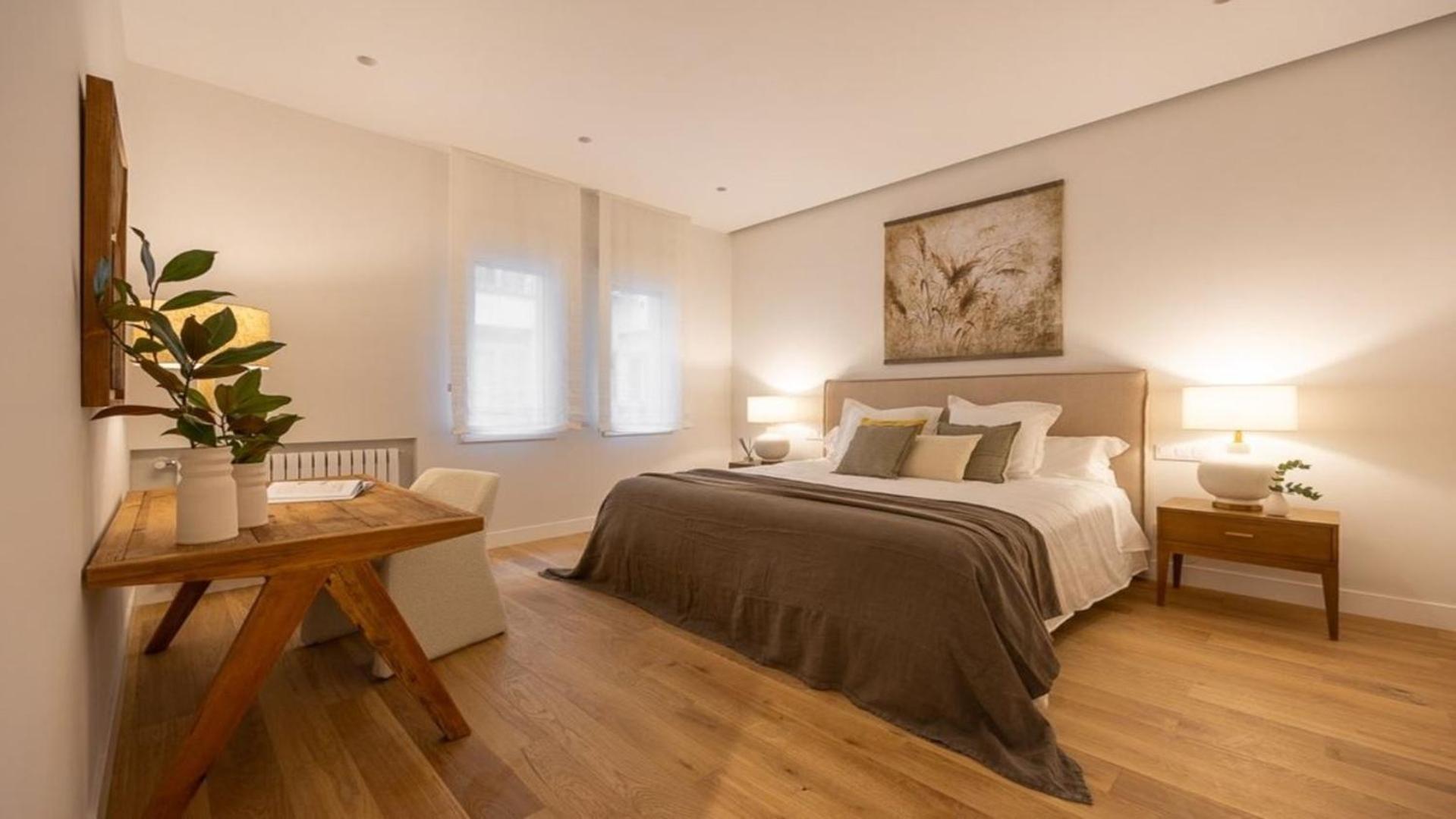 Lejlighed Bright 4 Bed Flat
