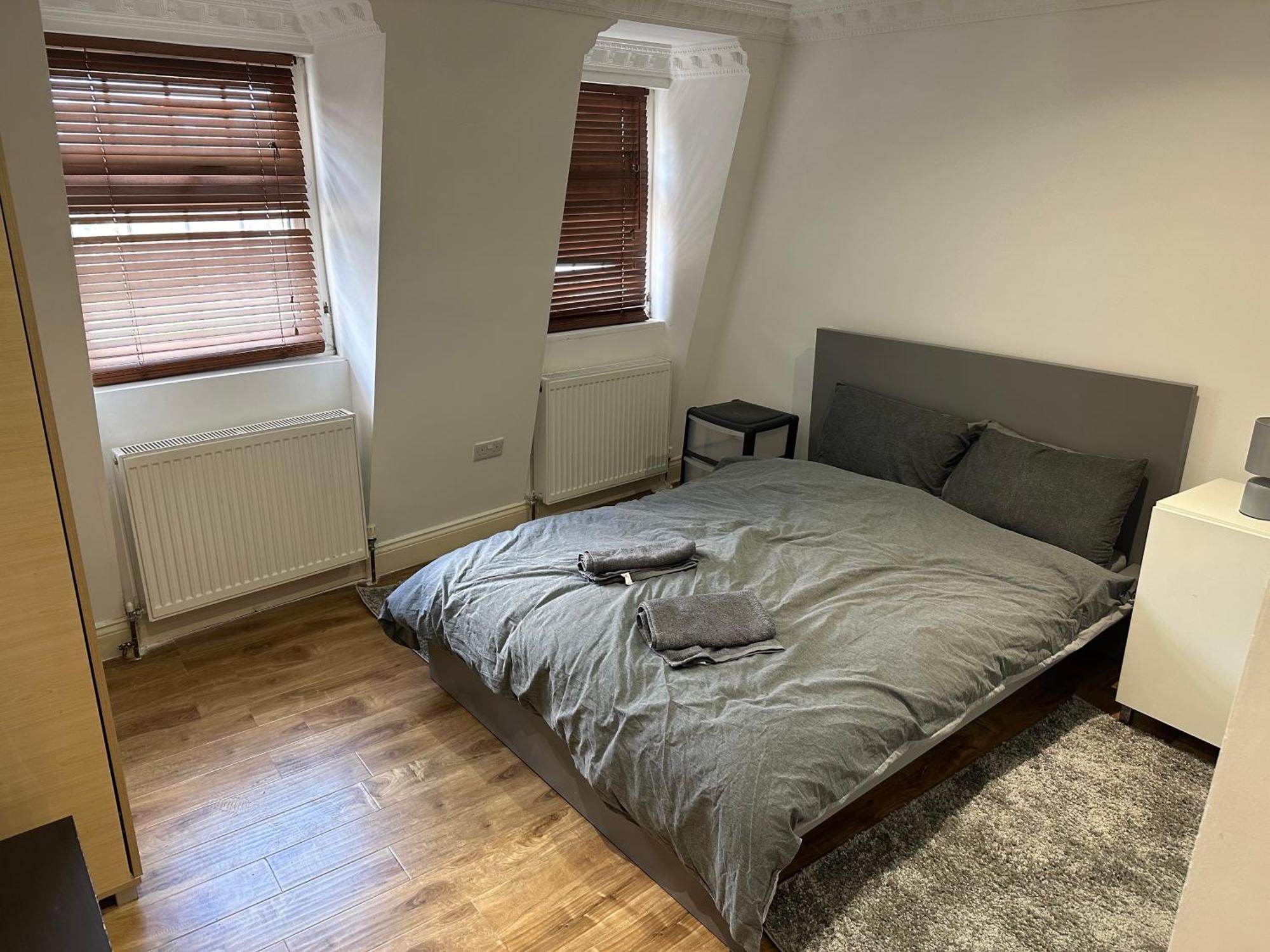 1 Bedroom S8 Leilighet London