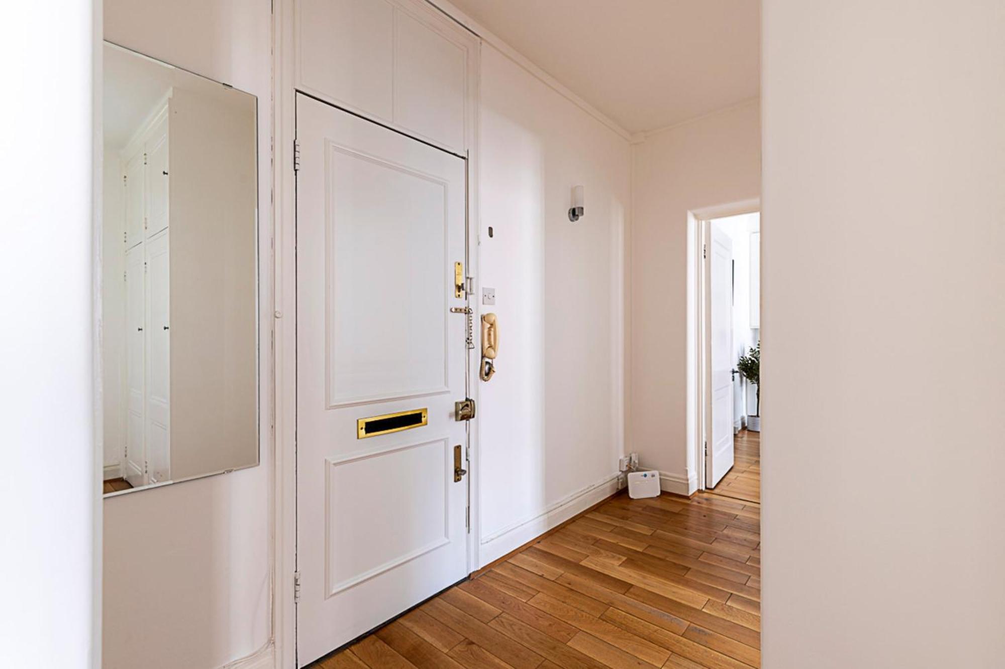 Lägenhet Modern 2 Bedroom Flat Near Queensway London