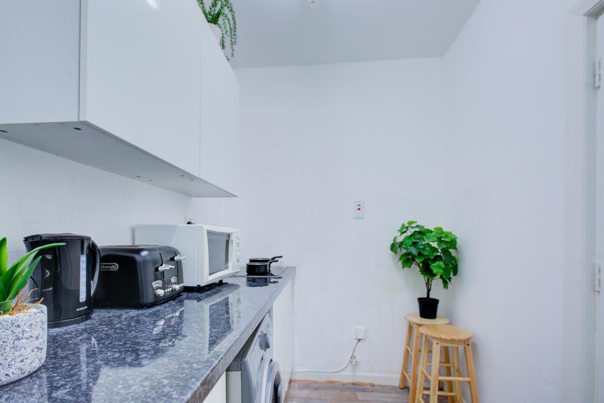 2 Bedroom And Living Edgware Road, Central Appartement Londres