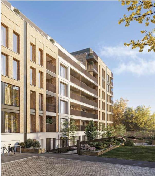 High-spec 1x Large Bedroom Appartement *