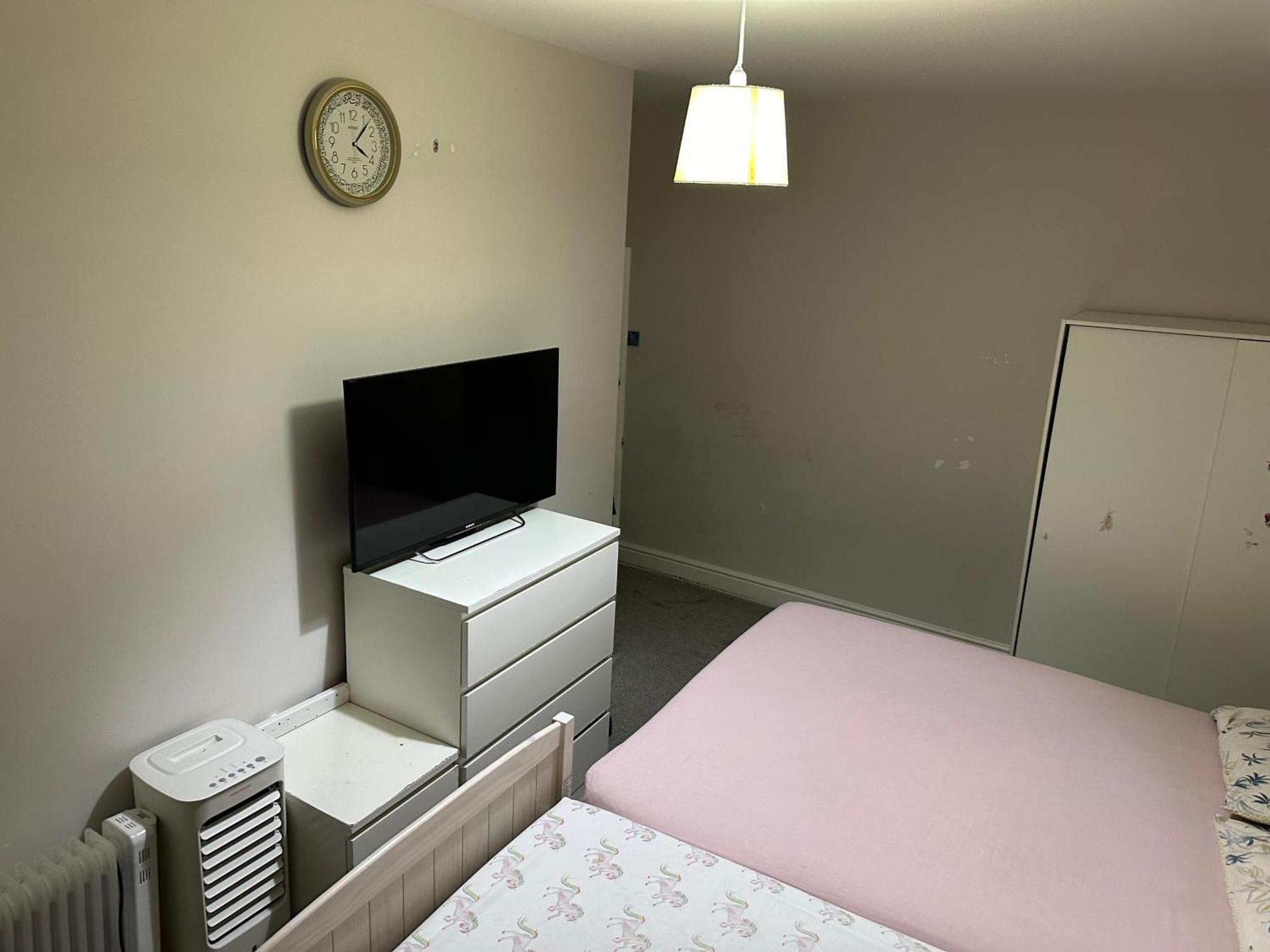 2 Bed Flat In Lägenhet London