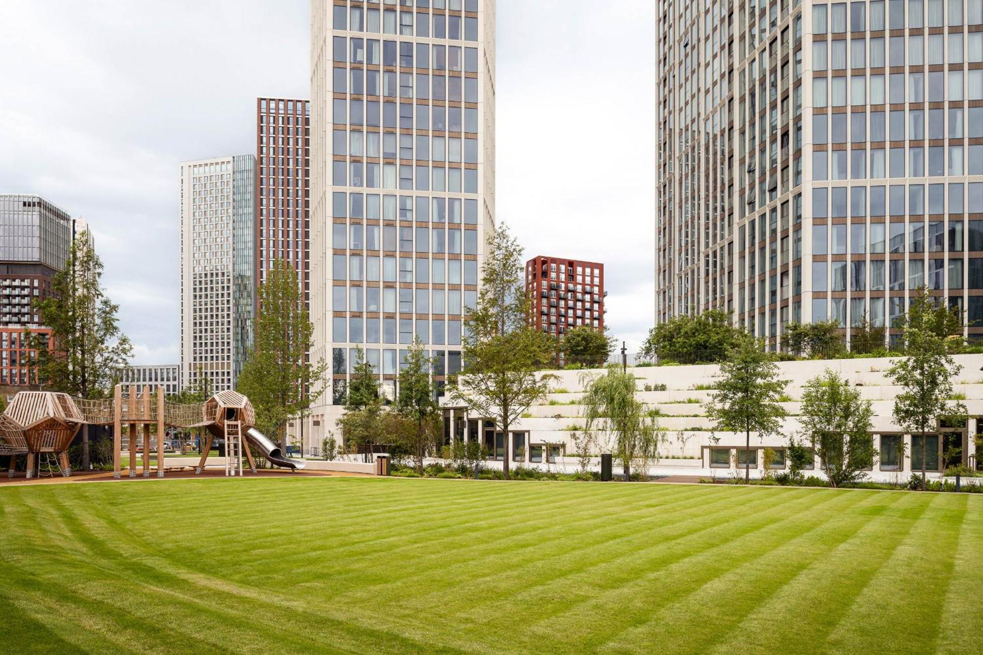 Duplex 3bed 3bath Modern Fast Wifi - Luxurylondonstays * London