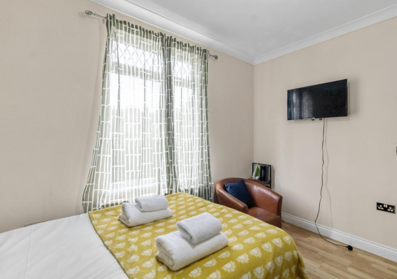 Appartamento The Roundway Styles & Cosy Private In *