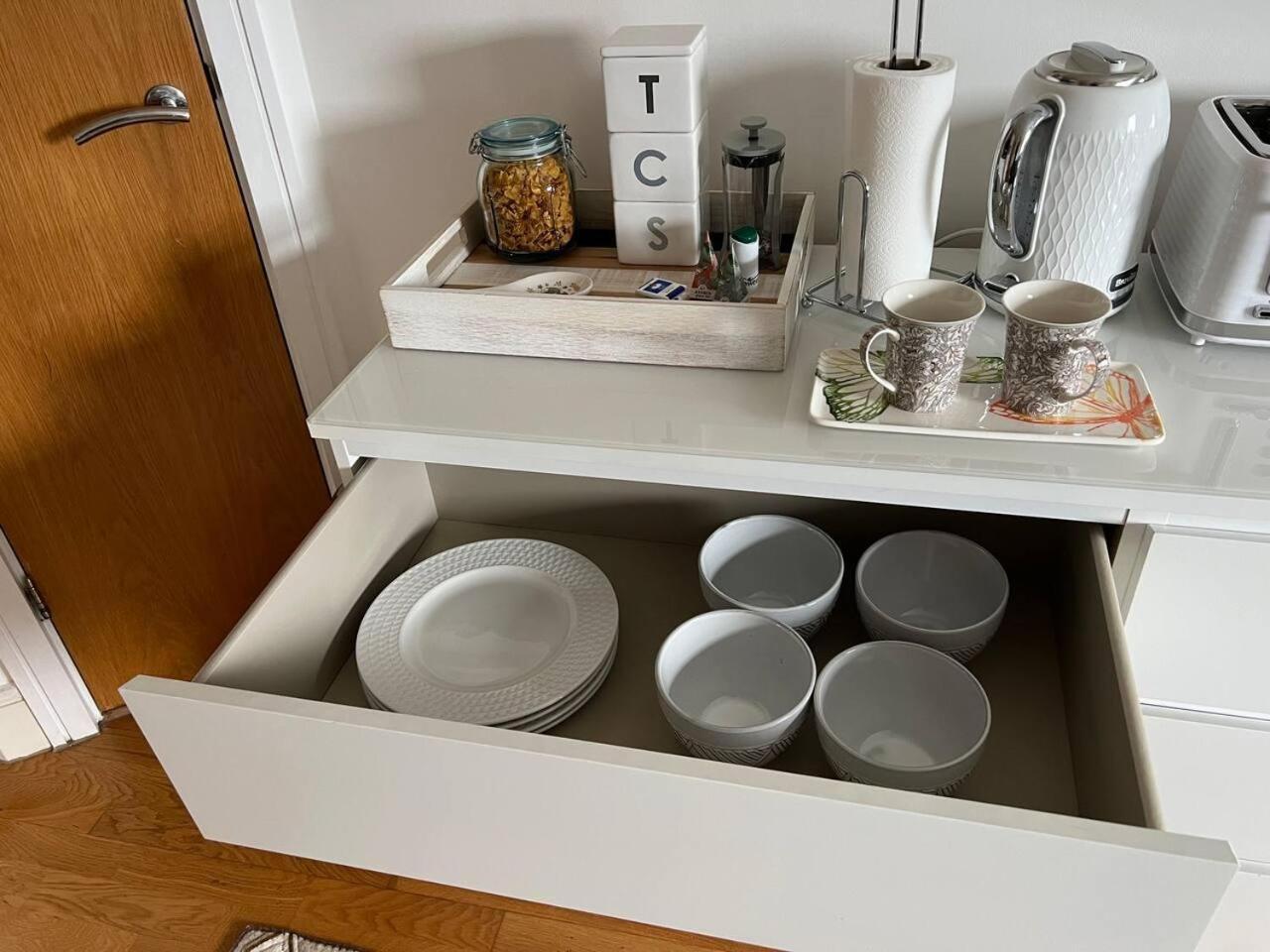 Stylish Flat Near * Londres