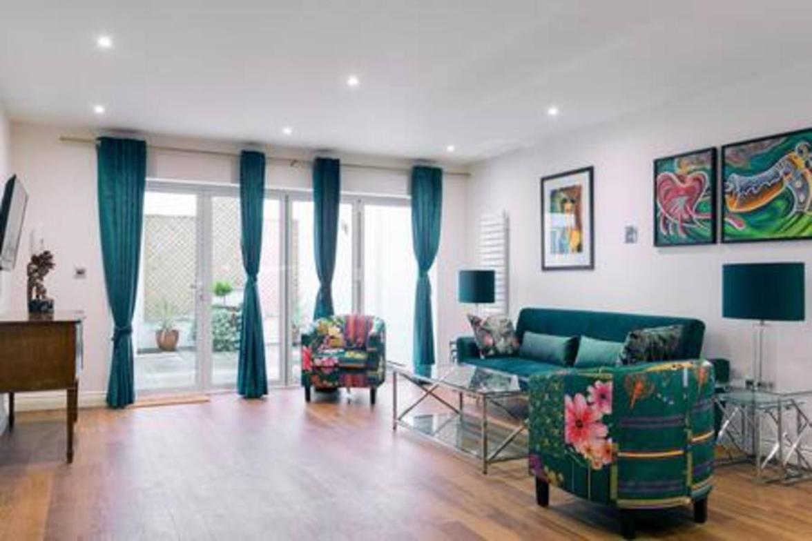 Appartement Modern And Large Oasis Flat In Camden With Patio Londres