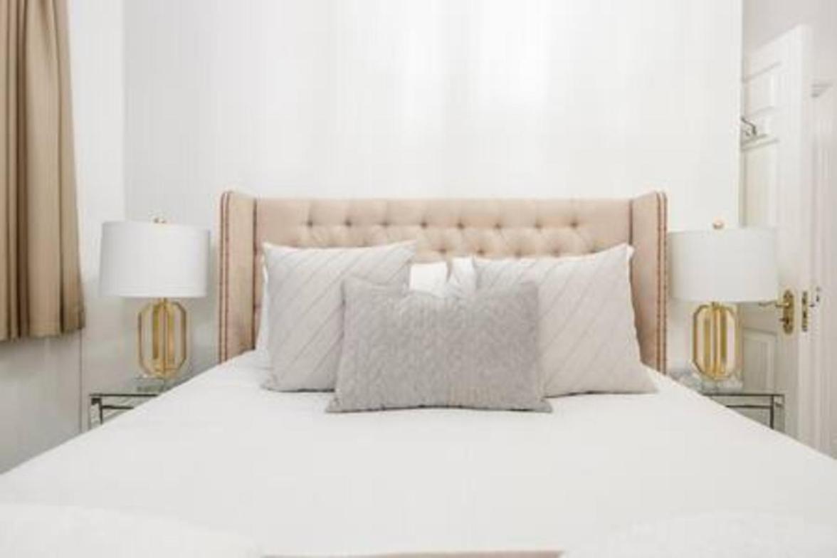 Beautiful Refurbished 2bed2bath Next To Hyde Park Appartement Londen