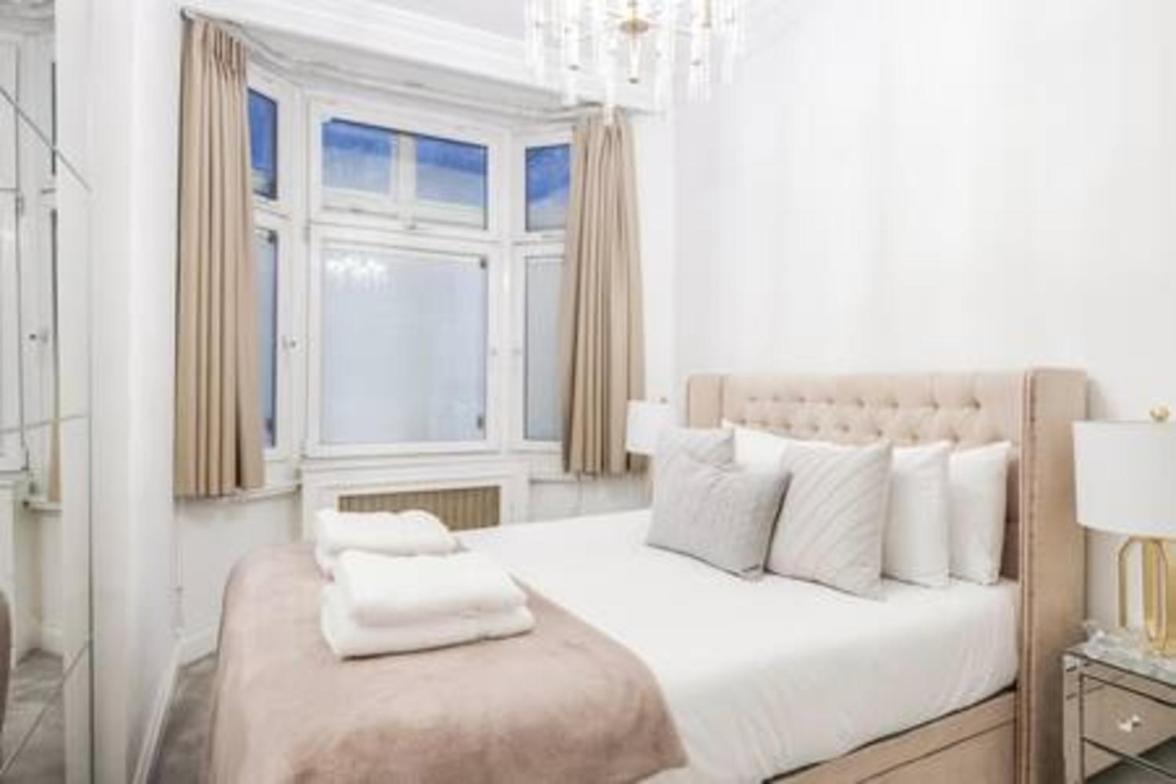 Appartement Beautiful Refurbished 2bed2bath Next To Hyde Park Londen