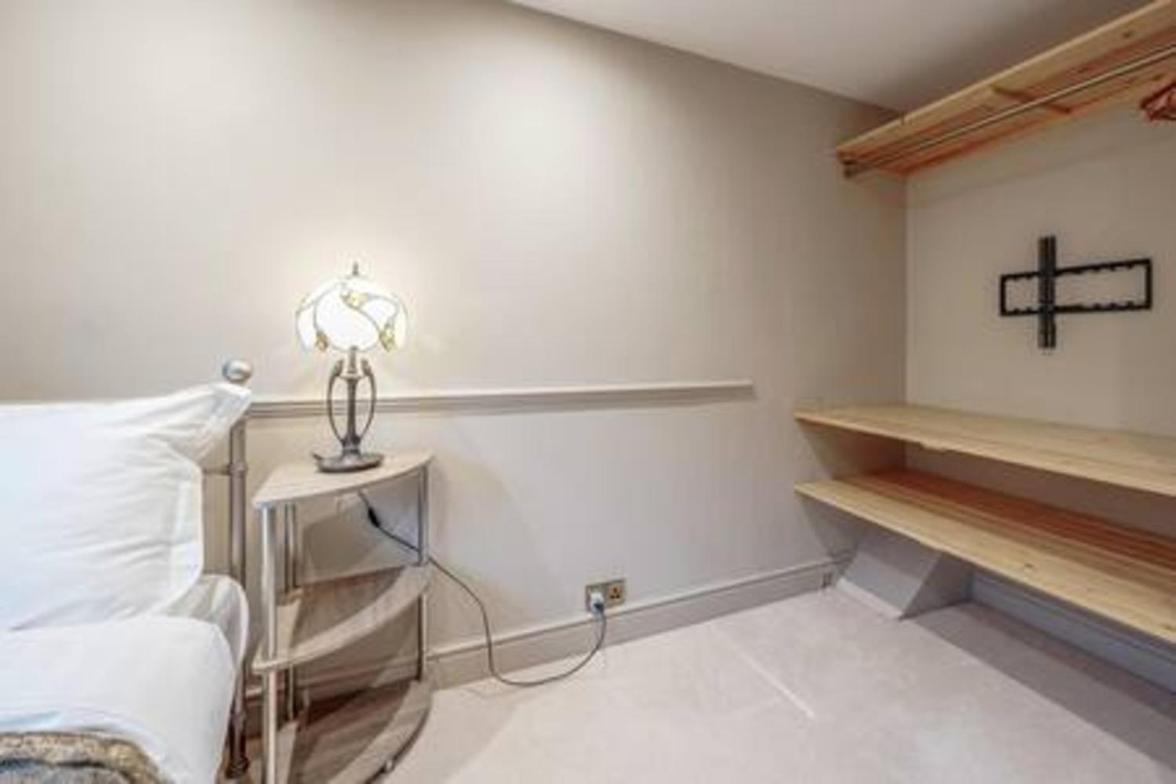 Semesterbostad Fabulous Oasis For Unique Experience In Clapham *