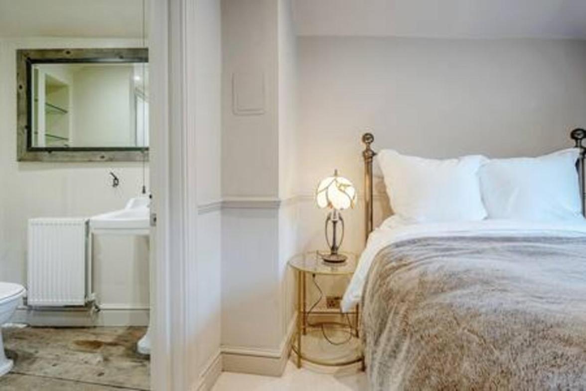 Semesterbostad Fabulous Oasis For Unique Experience In Clapham