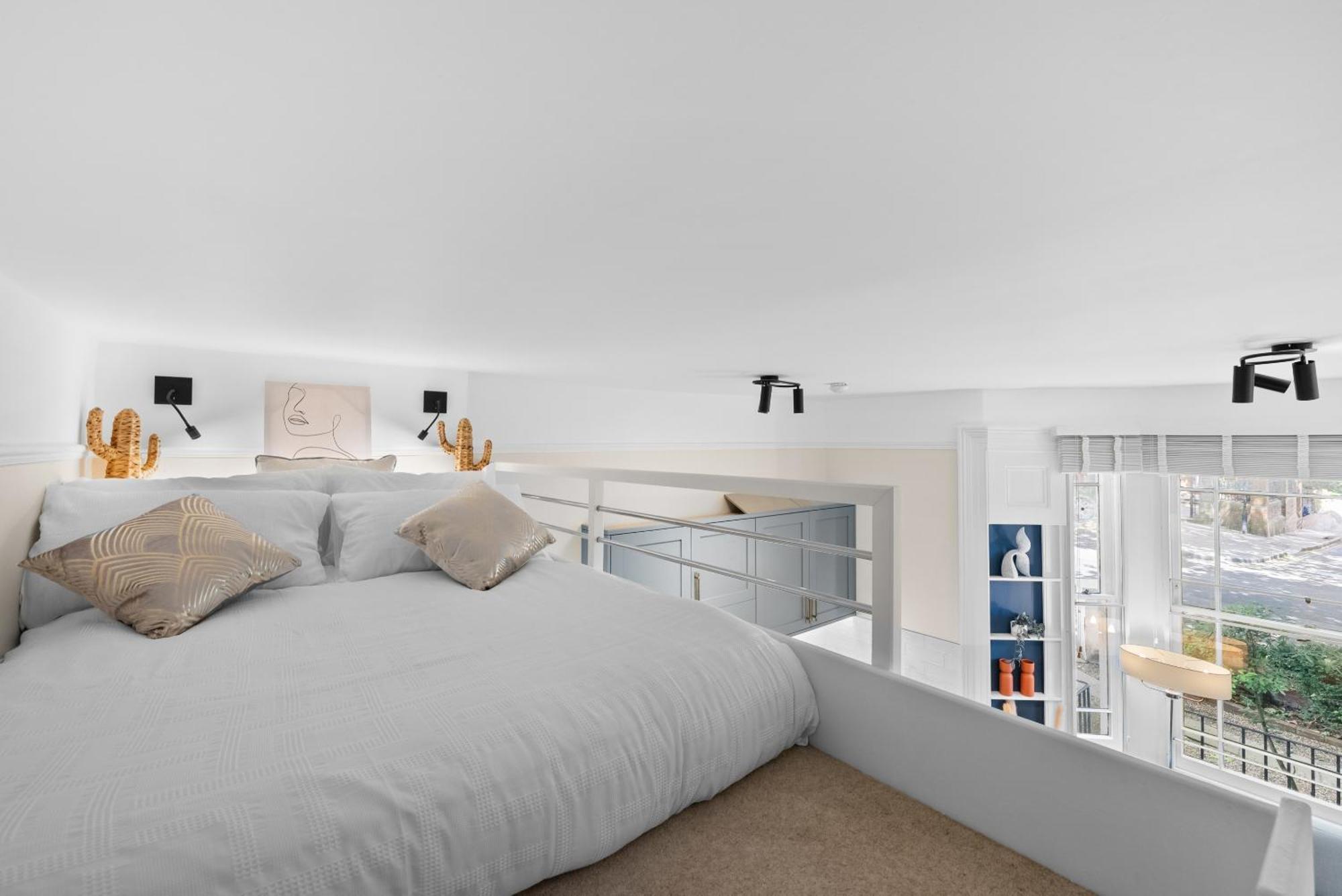 Lejlighed Vichy - The Hampstead Star | Prime Location