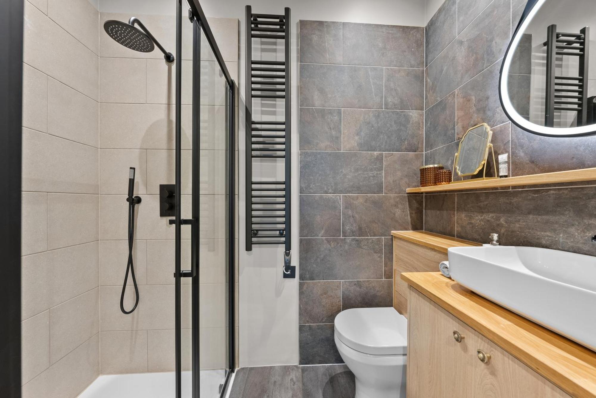 Lejlighed Vichy - The Hampstead Star | Prime Location *