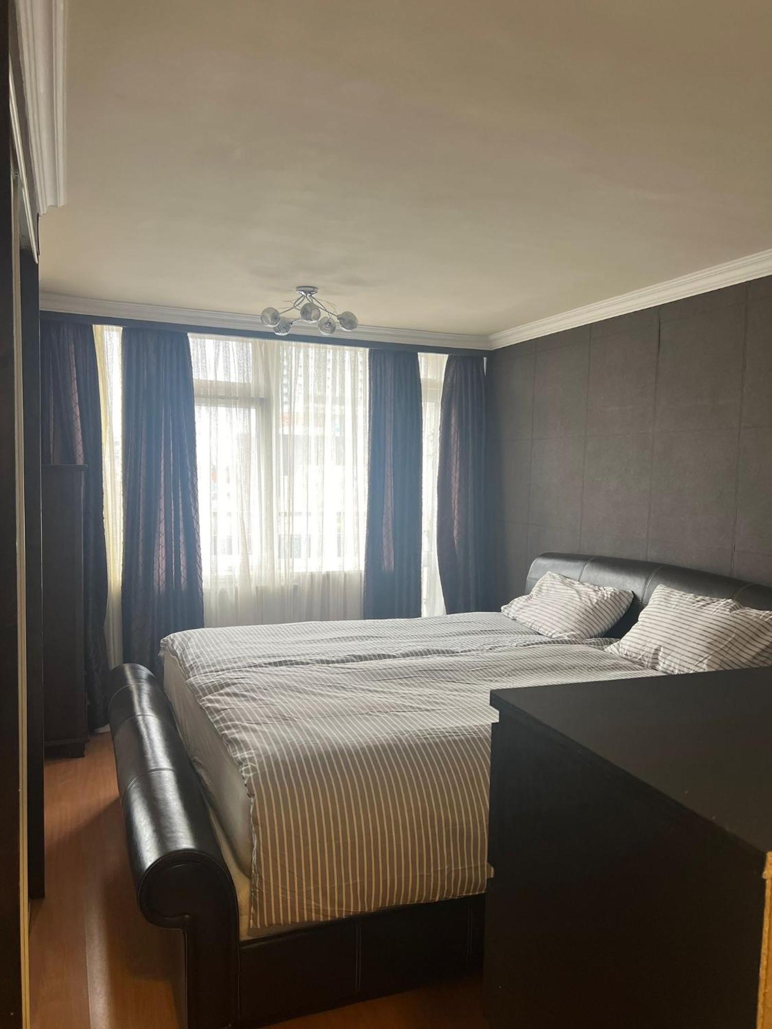 Lägenhet 2 Bedroom Flat In Zone 1 East With Parking London