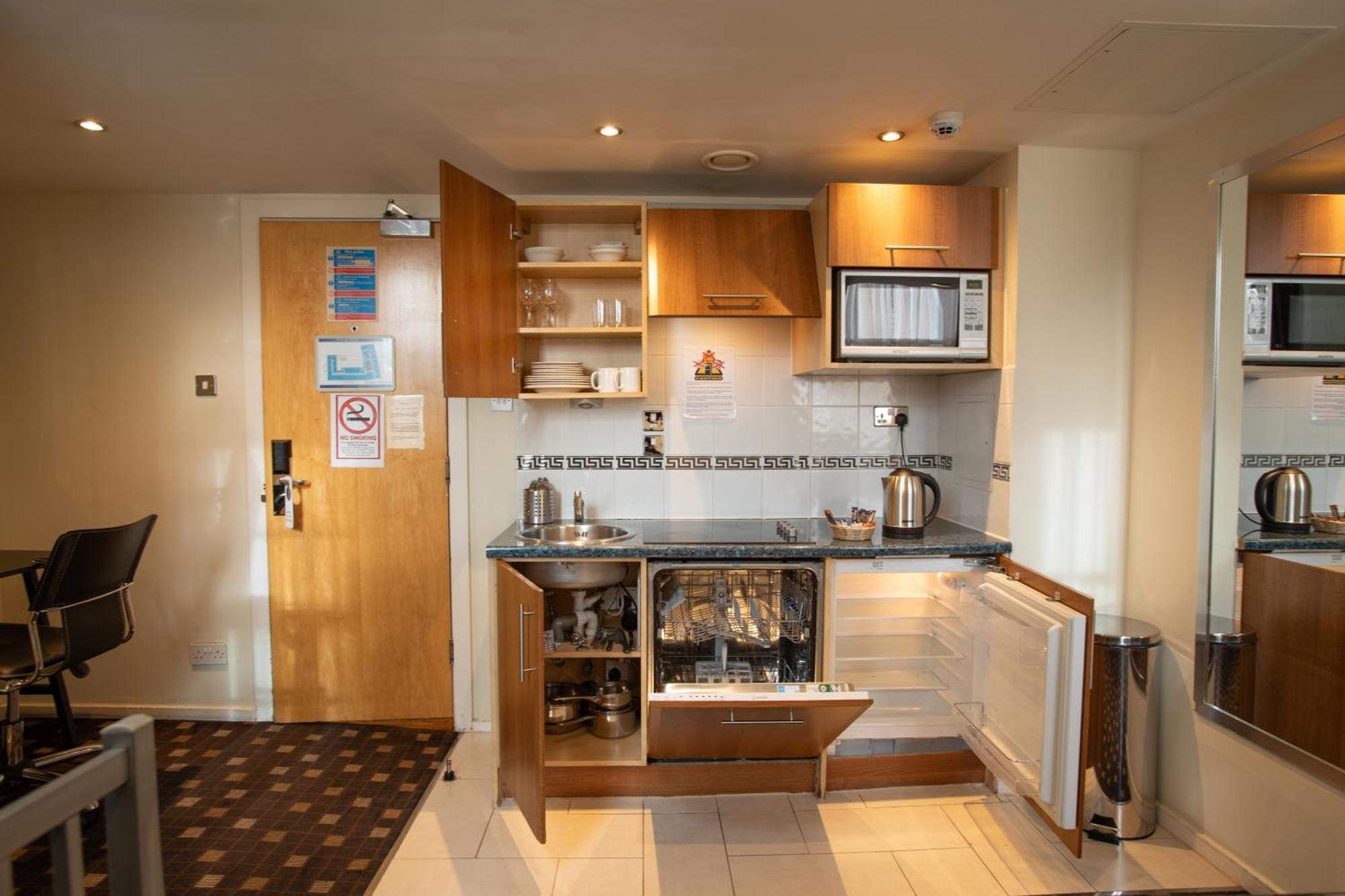 Grand Plaza Serviced 4* London