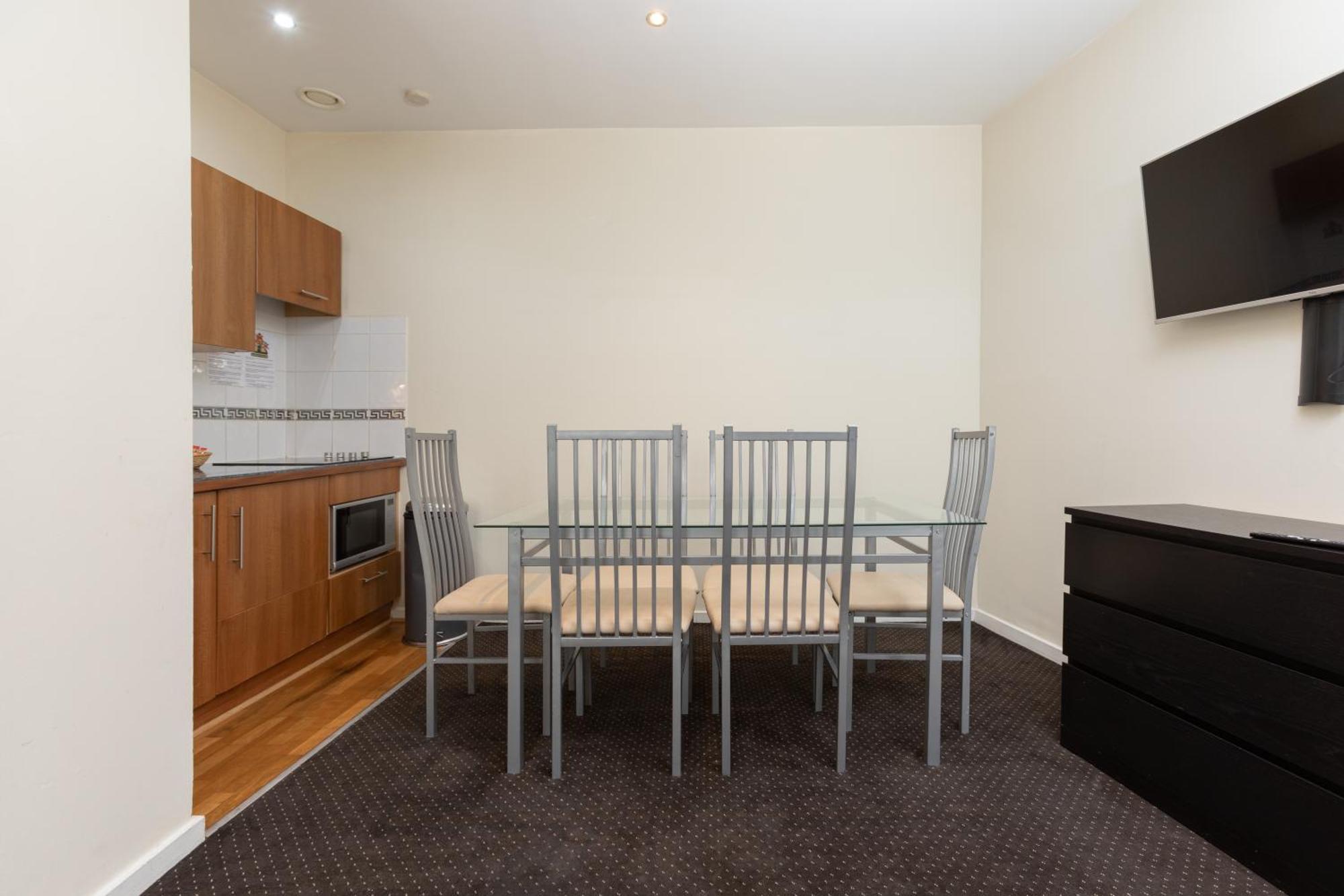 Grand Plaza Serviced Aparthotel 4*