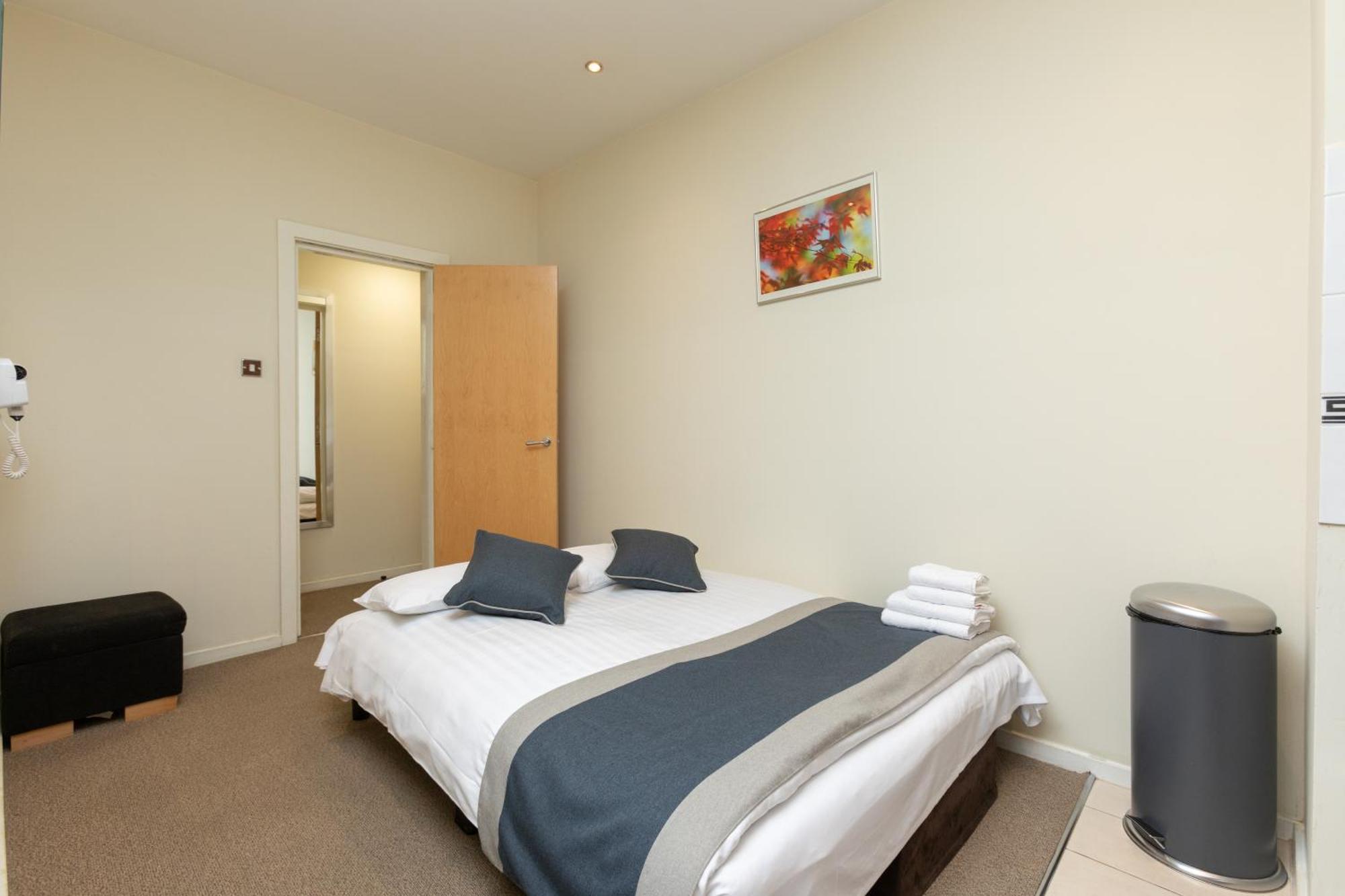 Grand Plaza Serviced Aparthotel London