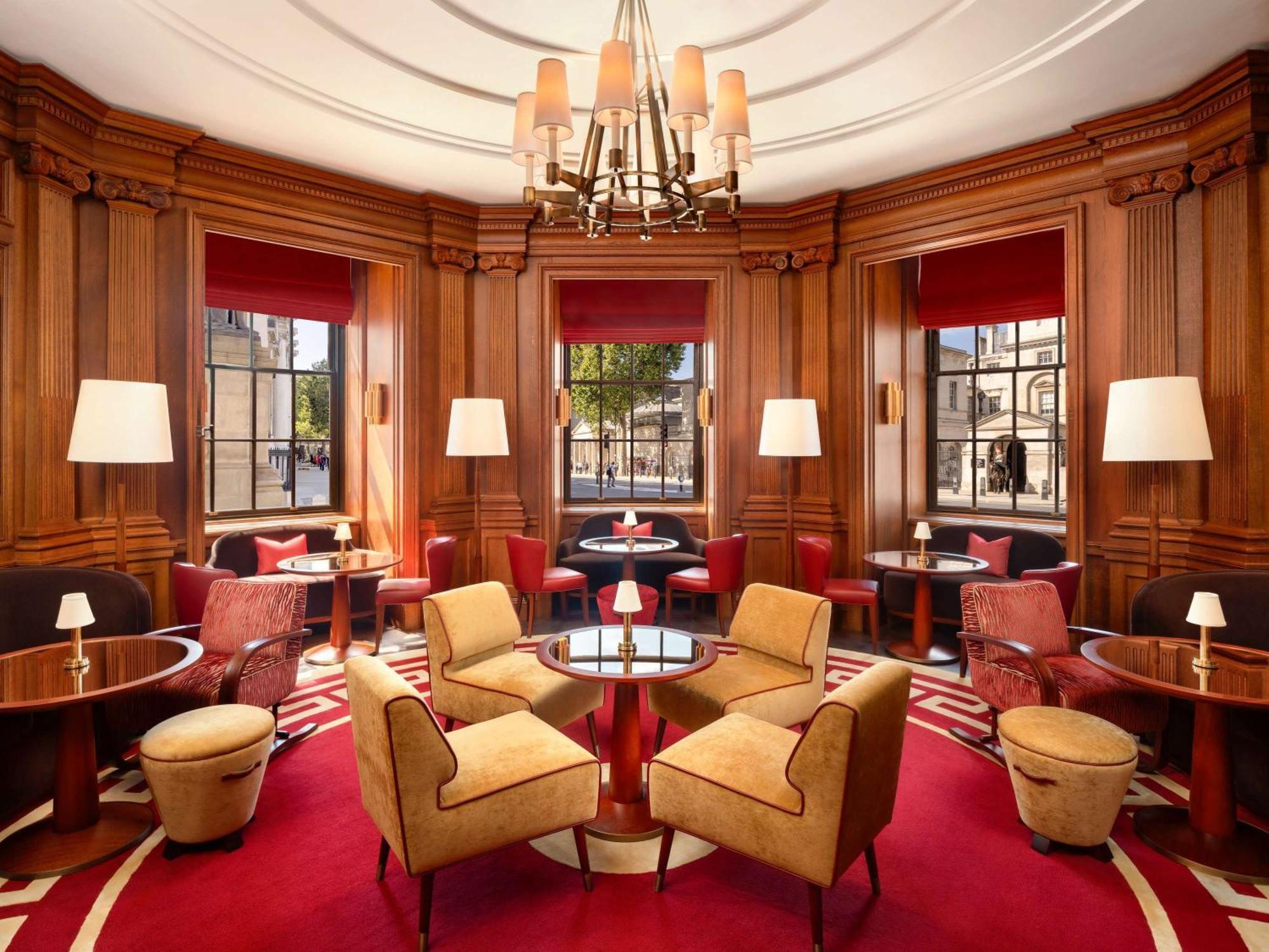 Hotell Raffles At The Owo