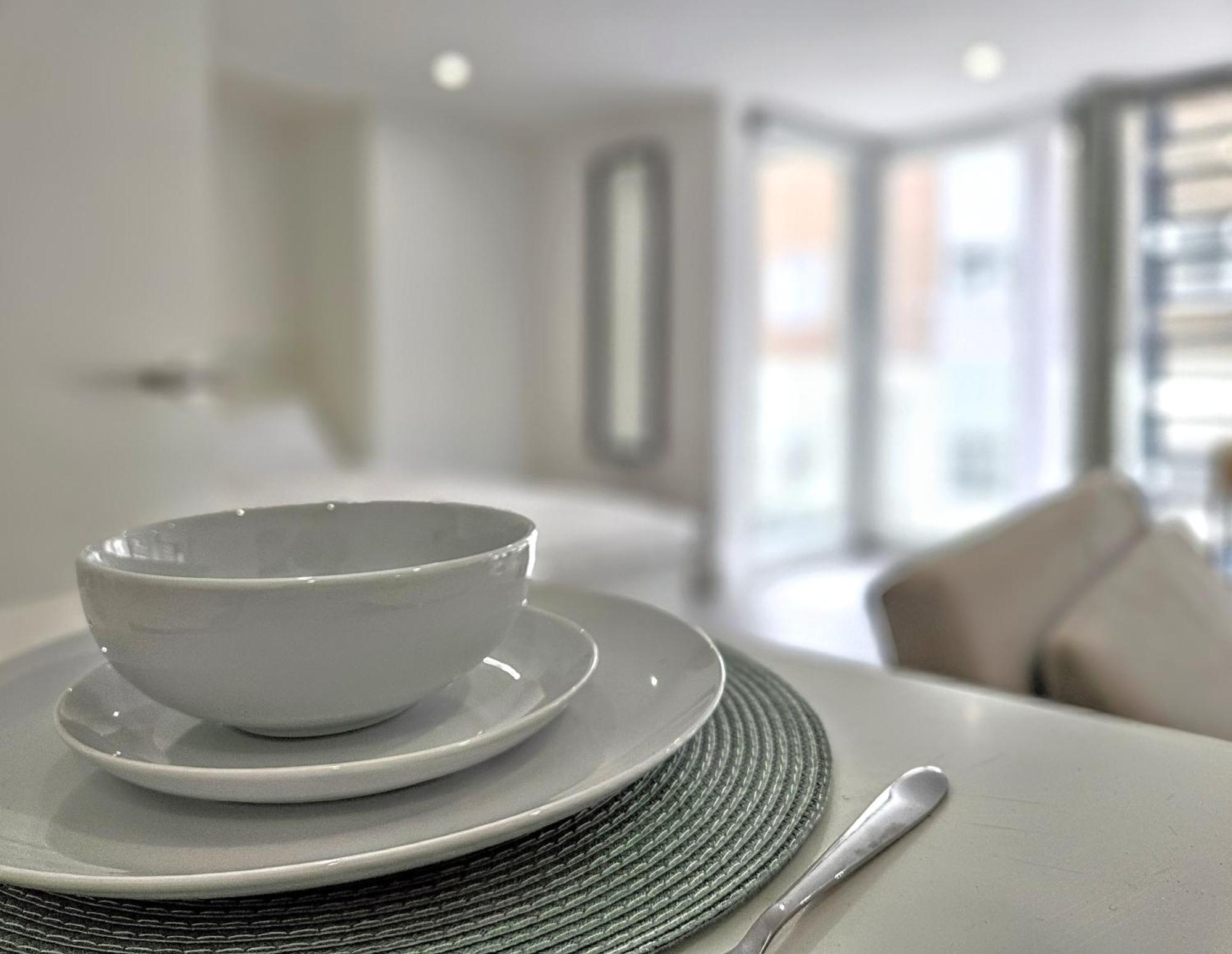 Apartment Waterside, Old Street, Angel, Entire Private *